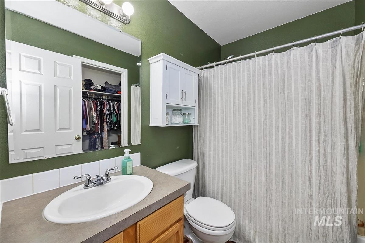 913 S Lily Court Property Photo 35