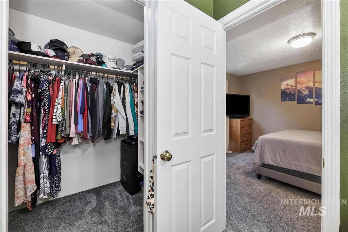 913 S Lily Court Property Photo 37