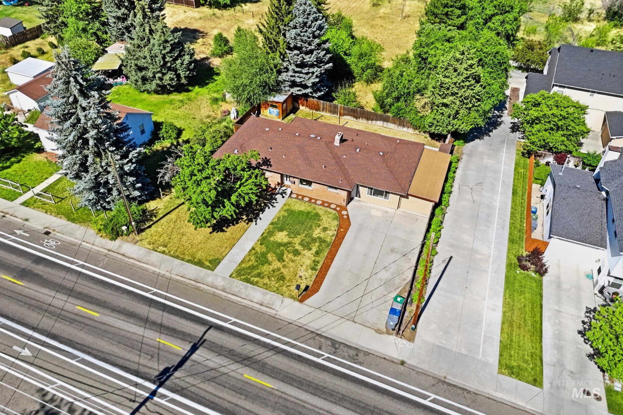 275 S Latah St Property Photo 46