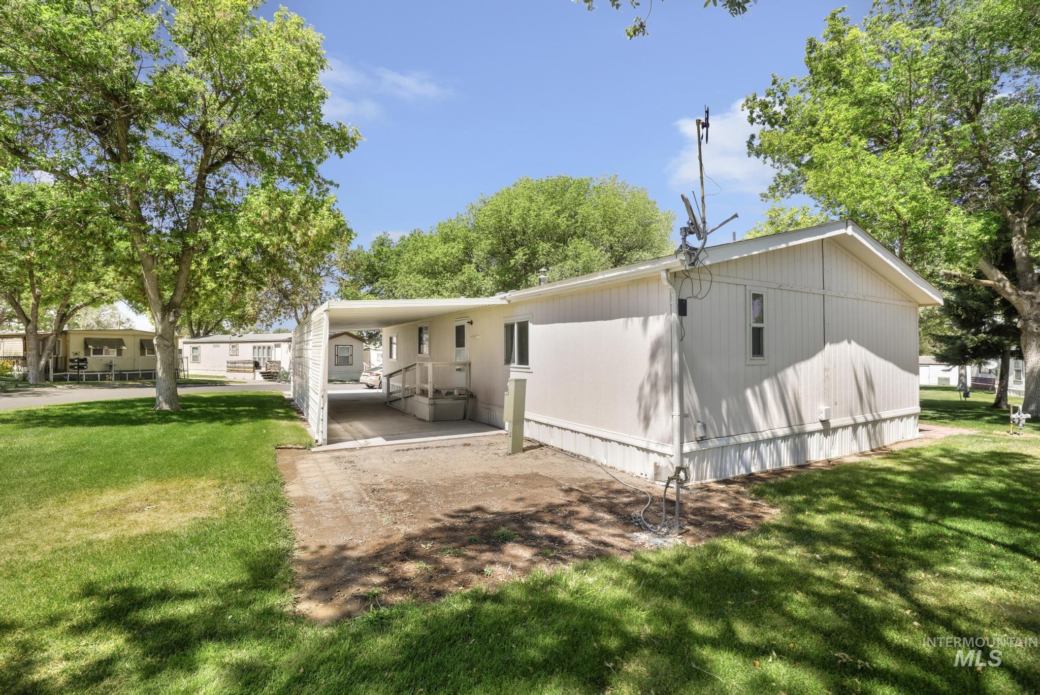 1625 Maple St Property Photo 15