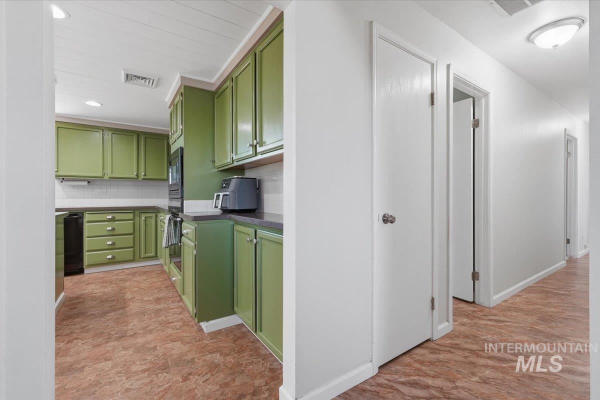 6850 W Black Canyon Hwy Property Photo 18