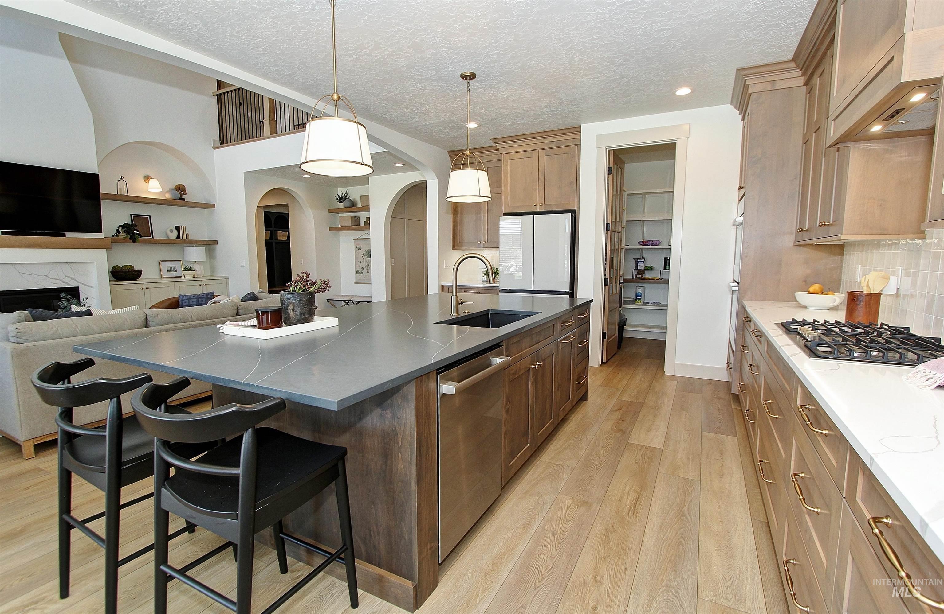 9600 S Prairie Falcon Ave Property Photo 10