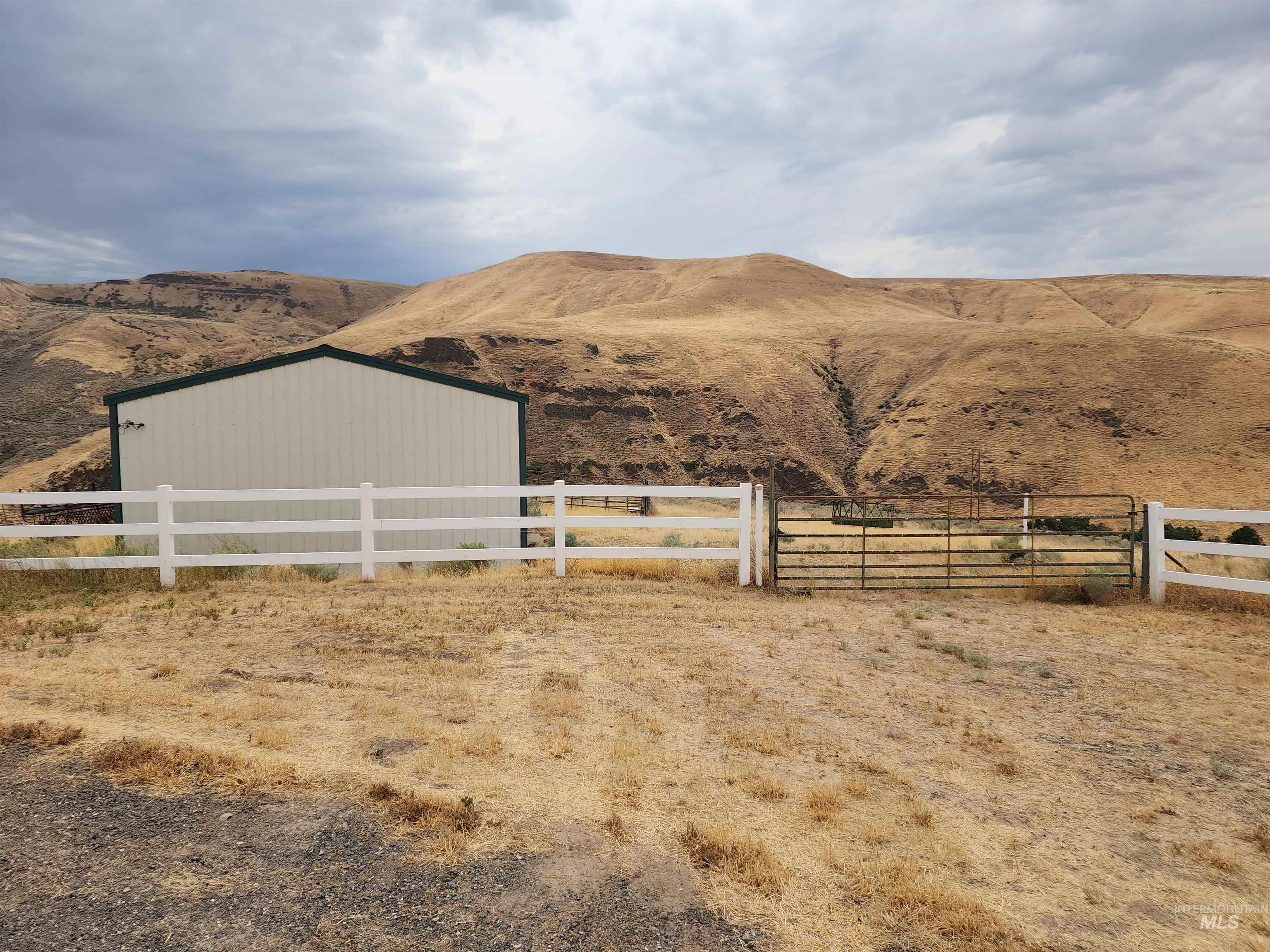 2871 Hwy 12 Property Photo 8
