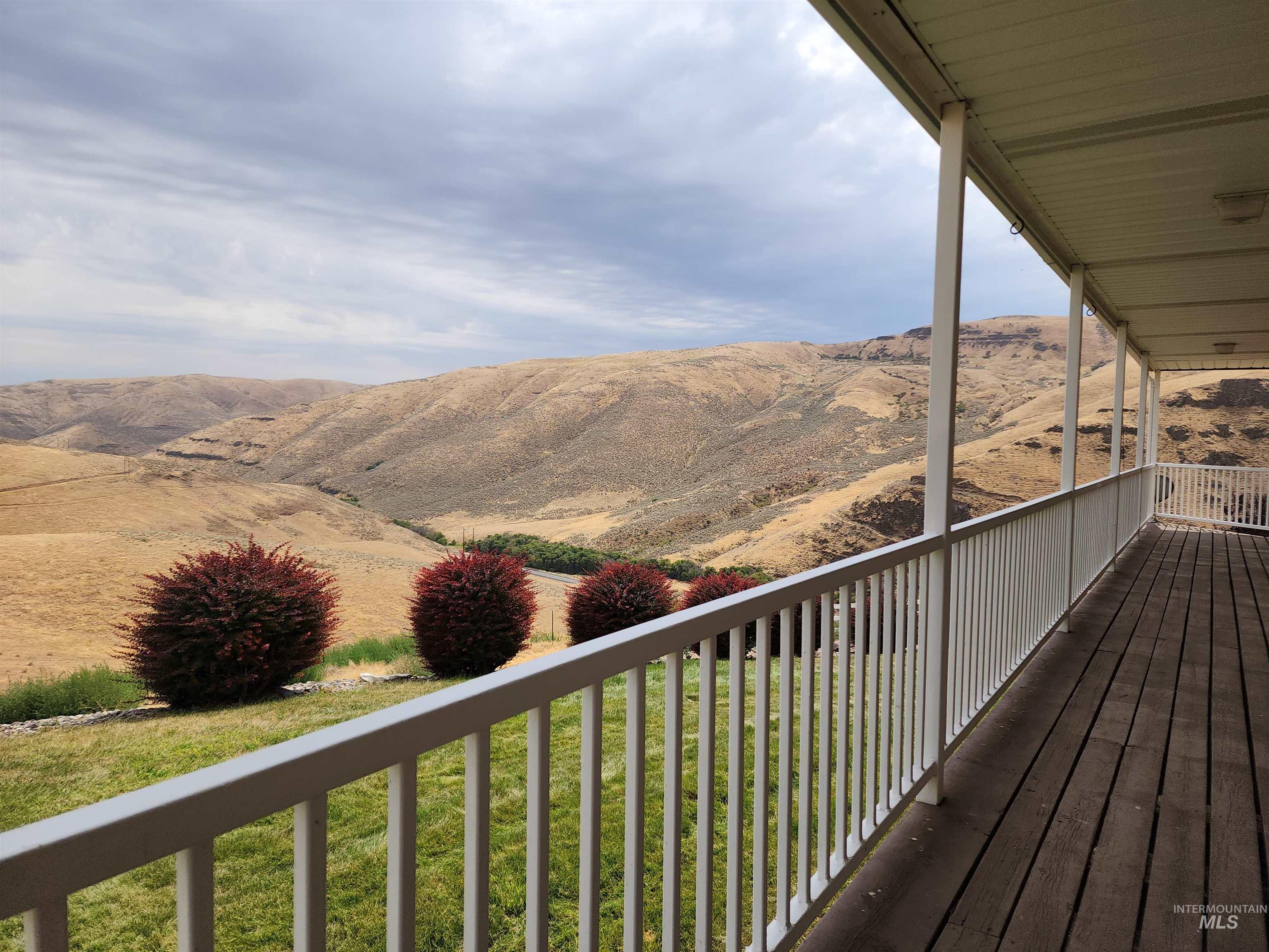 2871 Hwy 12 Property Photo 17