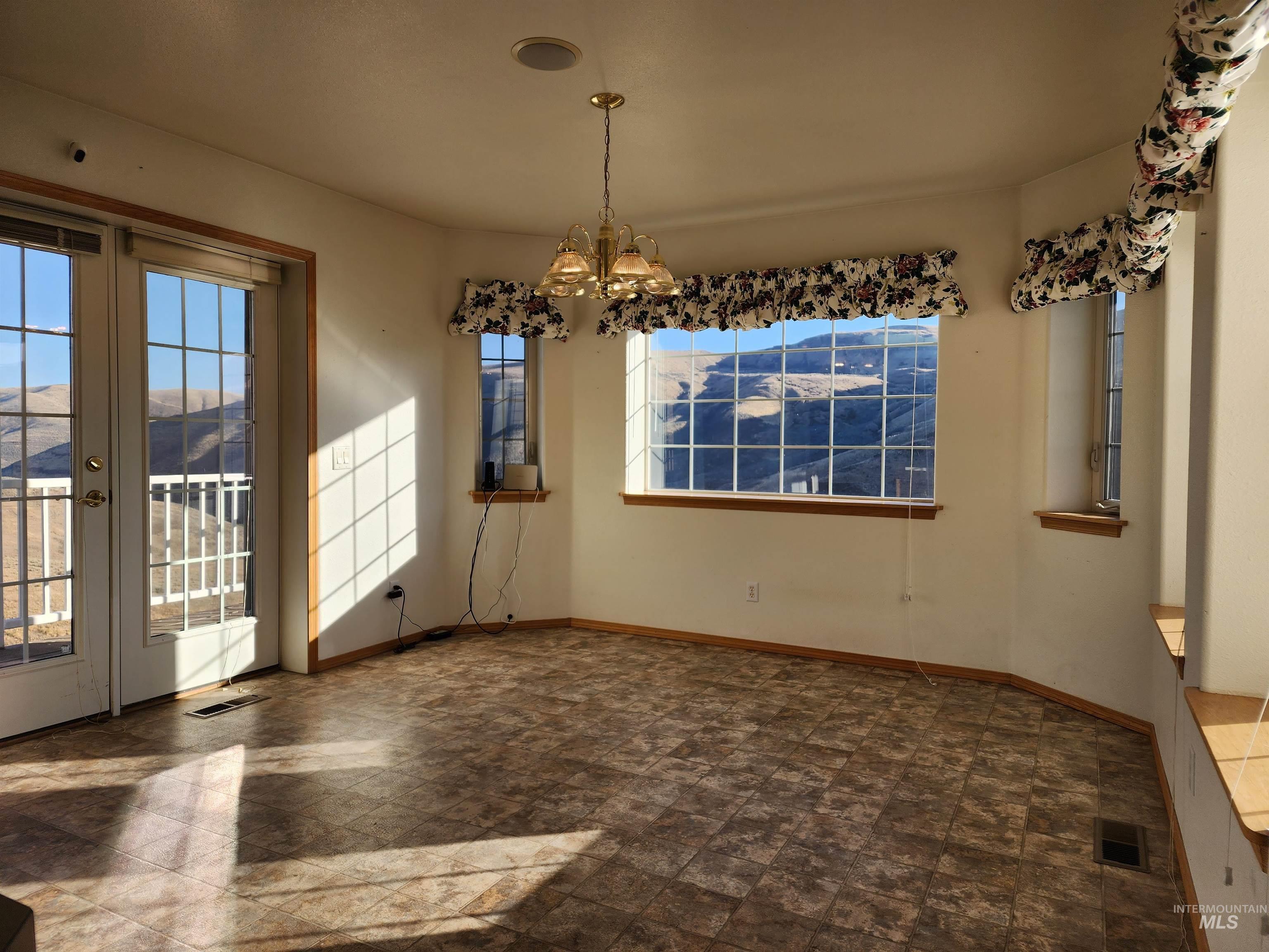 2871 Hwy 12 Property Photo 20