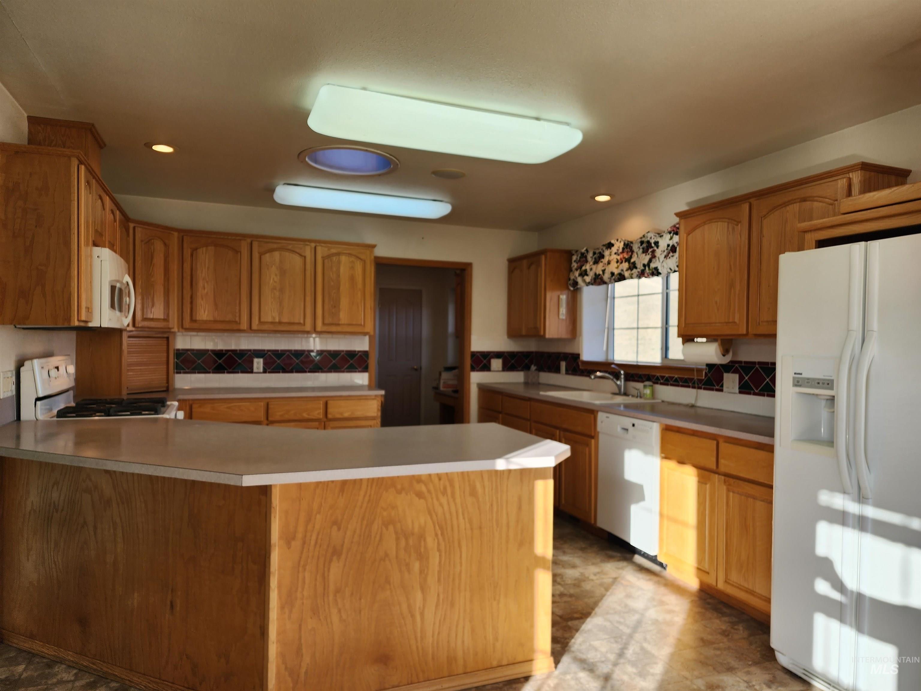 2871 Hwy 12 Property Photo 21