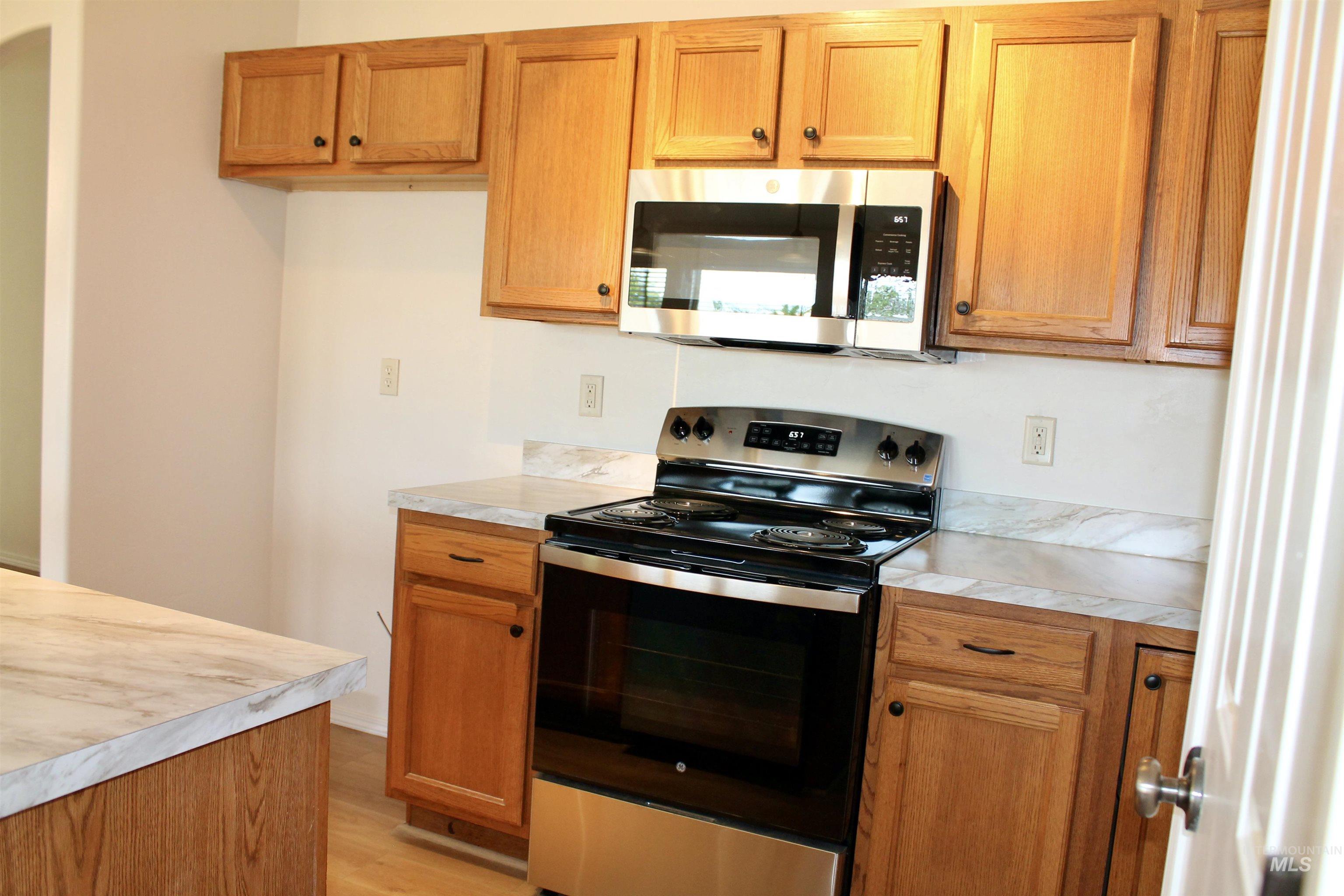 1135 Fiesta Way Property Photo 18