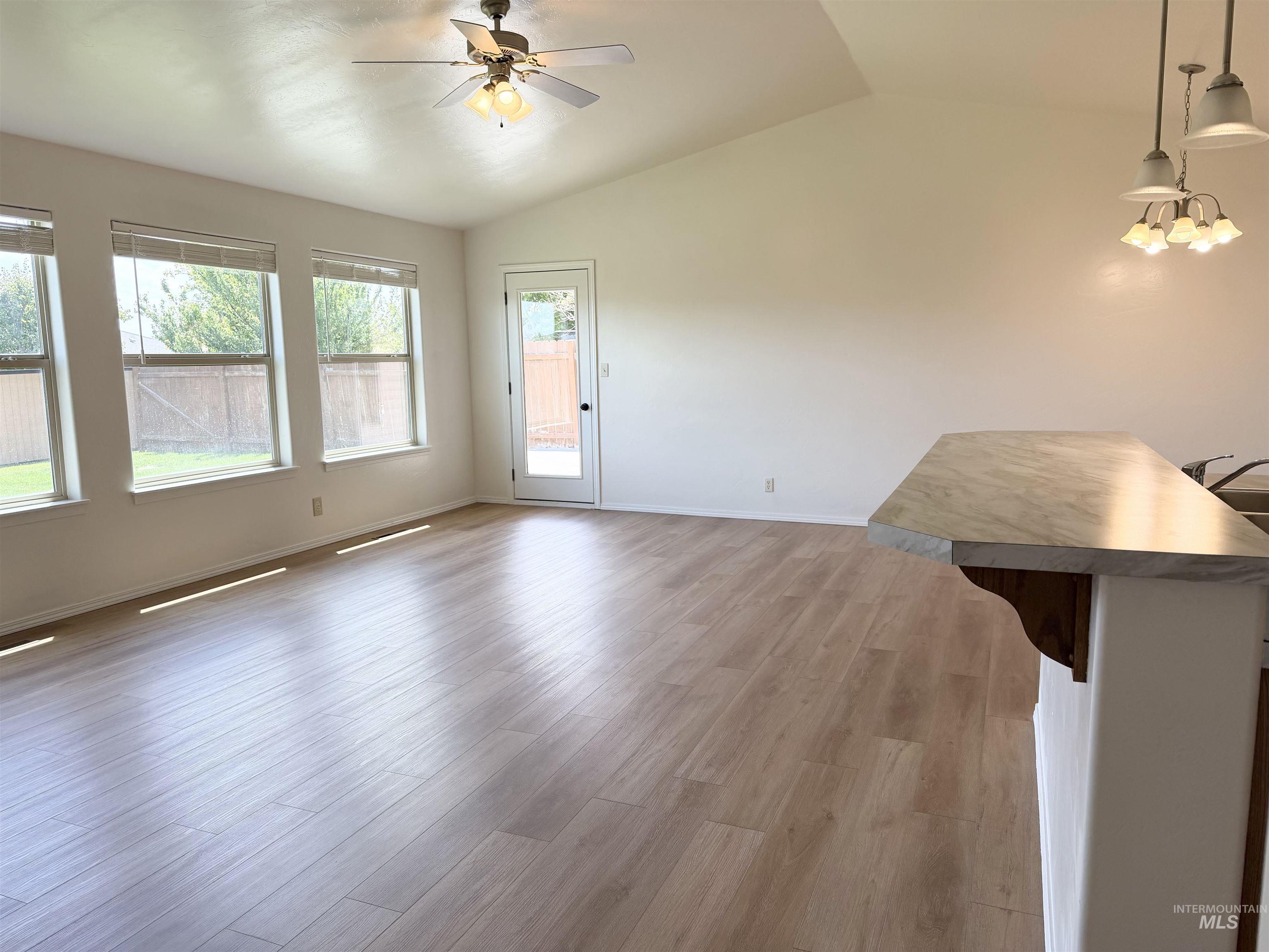 1135 Fiesta Way Property Photo 20