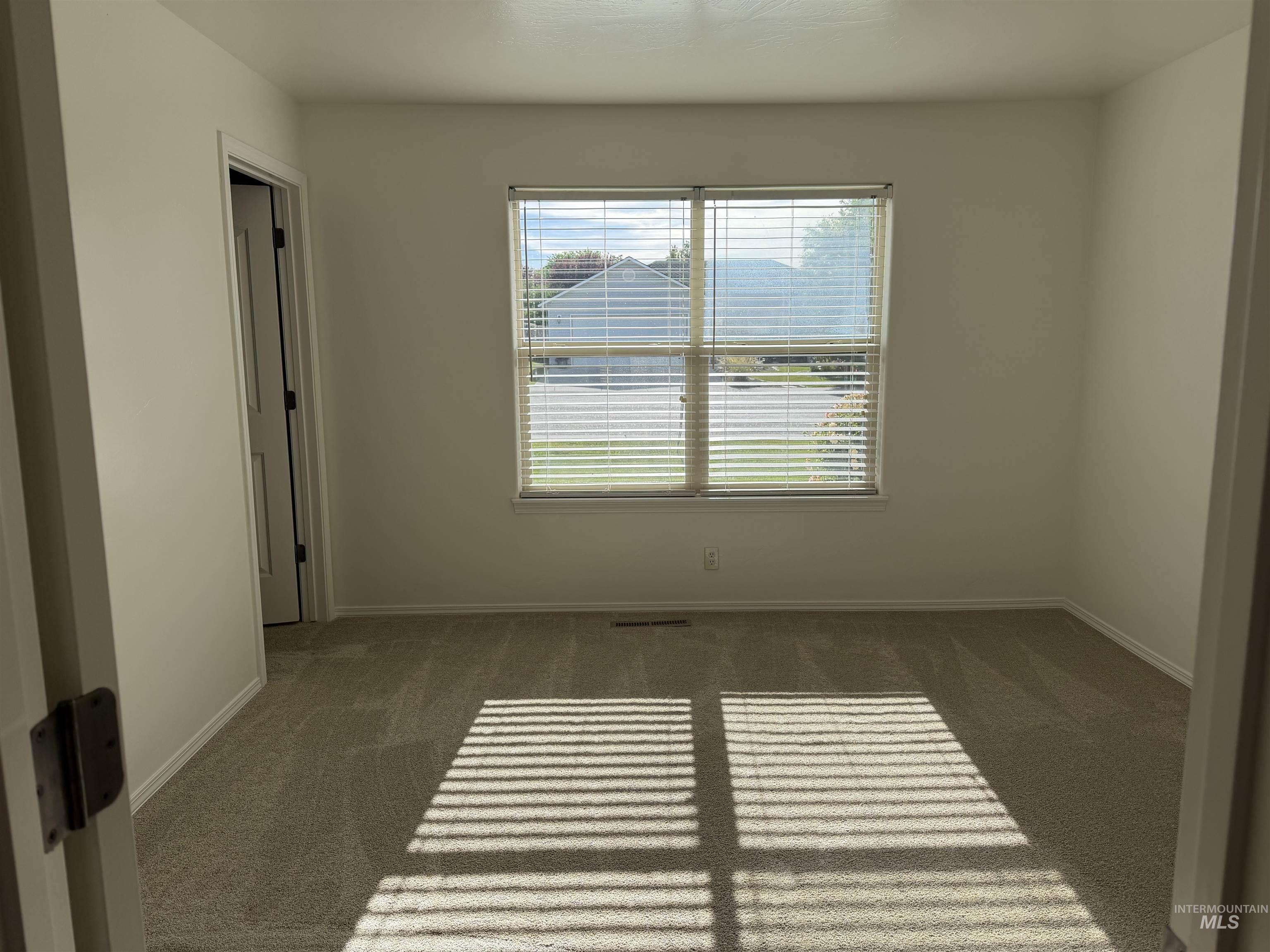 1135 Fiesta Way Property Photo 26
