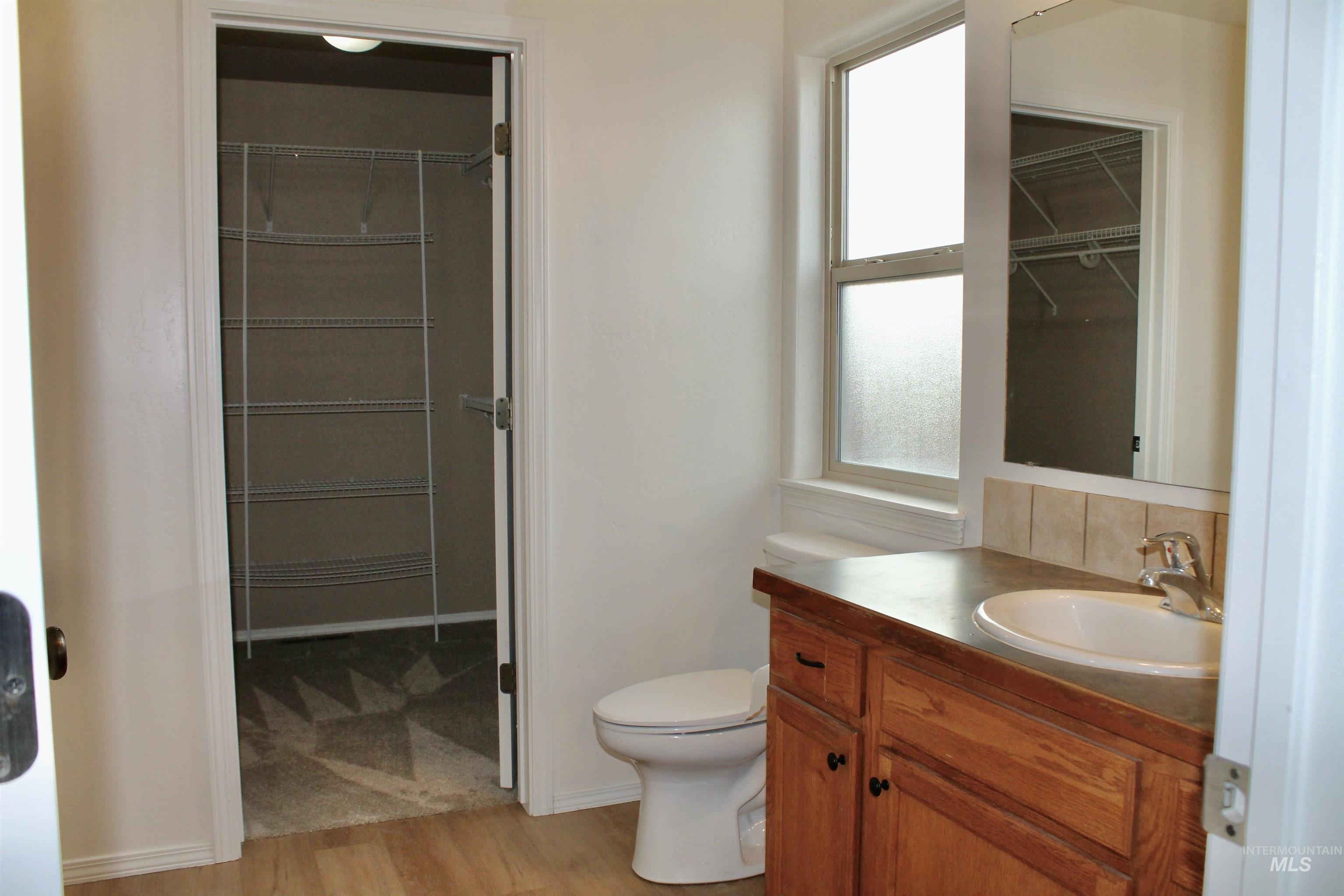 1135 Fiesta Way Property Photo 31
