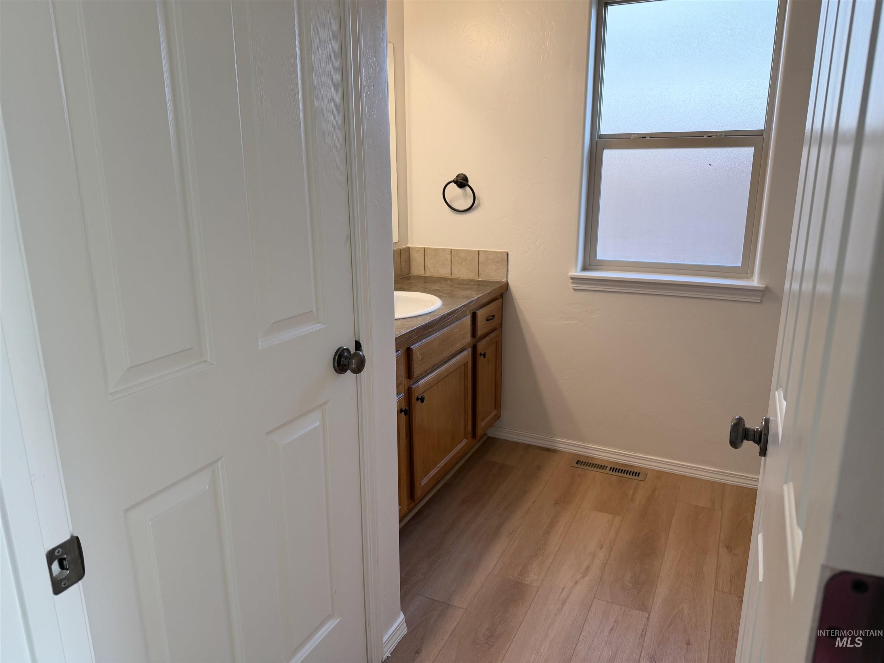 1135 Fiesta Way Property Photo 35