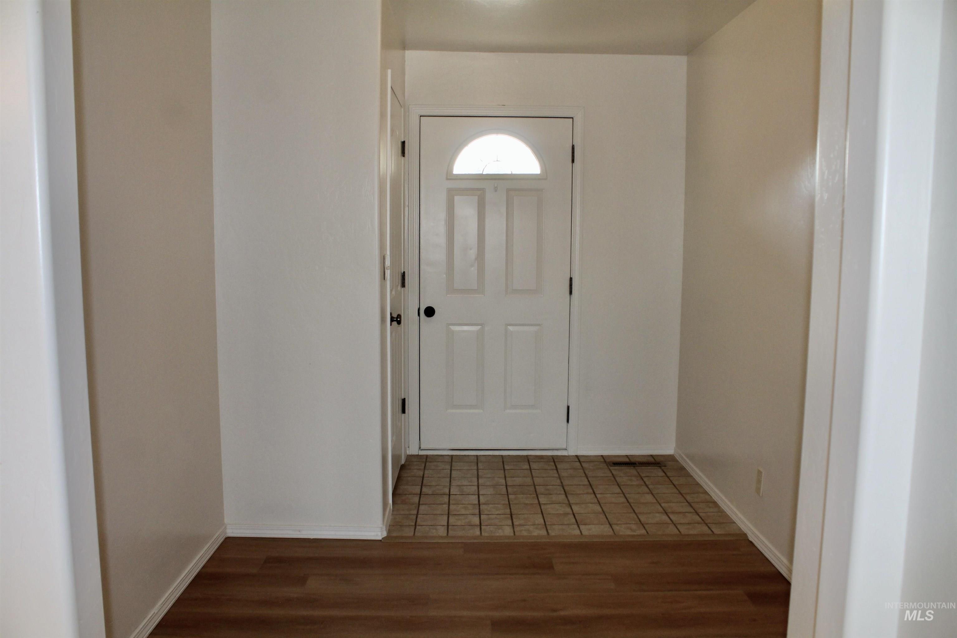 1135 Fiesta Way Property Photo 37