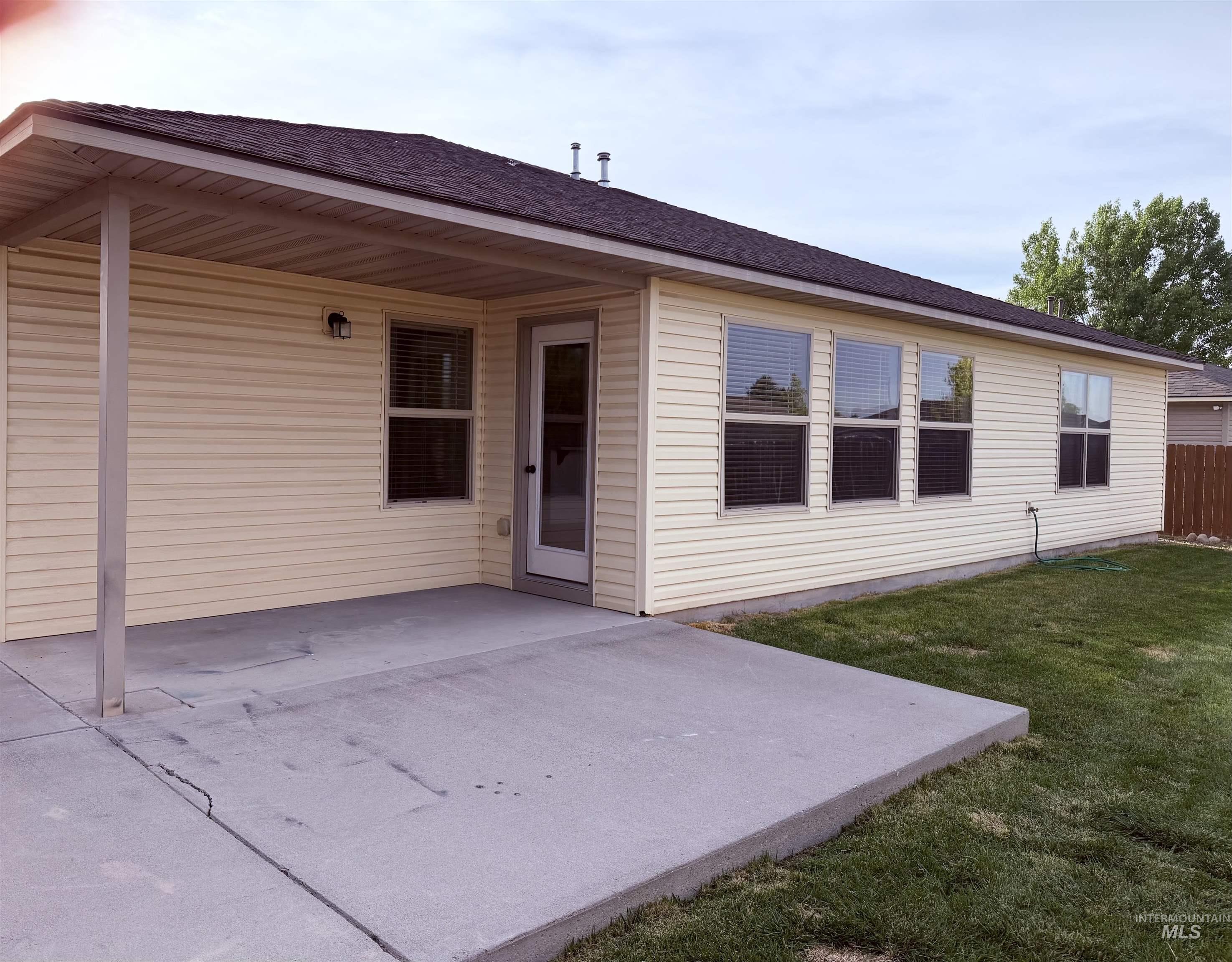 1135 Fiesta Way Property Photo 41