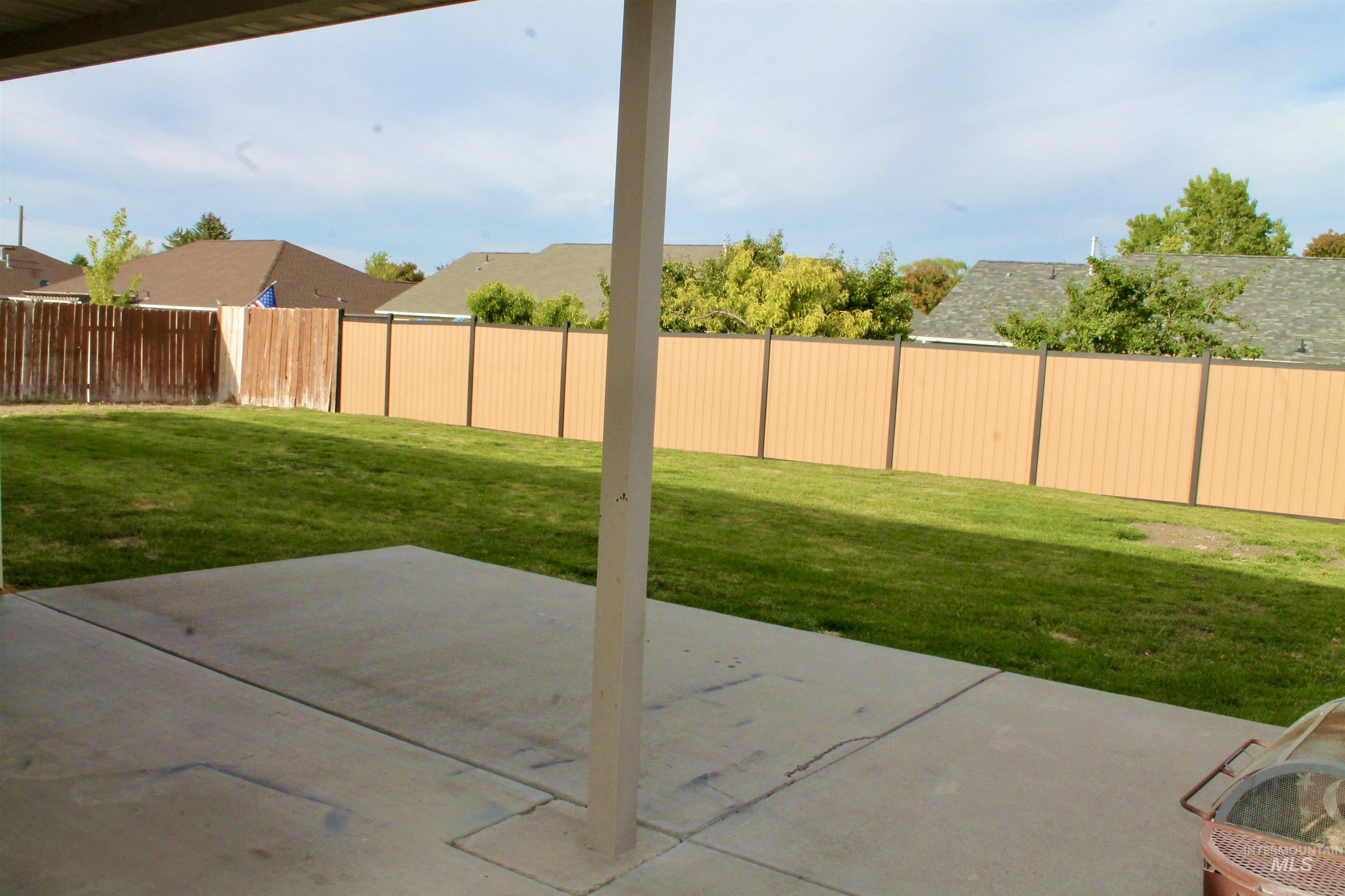 1135 Fiesta Way Property Photo 44