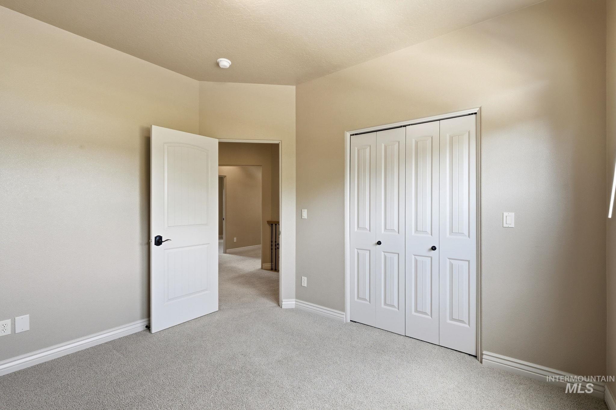 2387 S Chipper Way Property Photo 31
