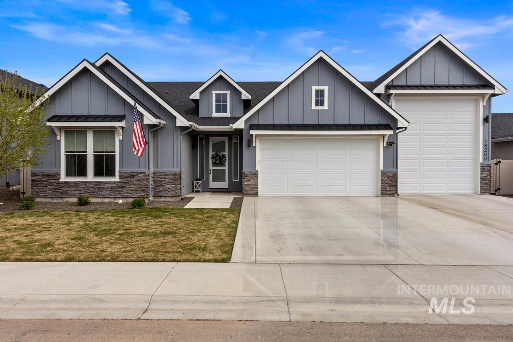 18280 N Tulip Ave Property Photo 1
