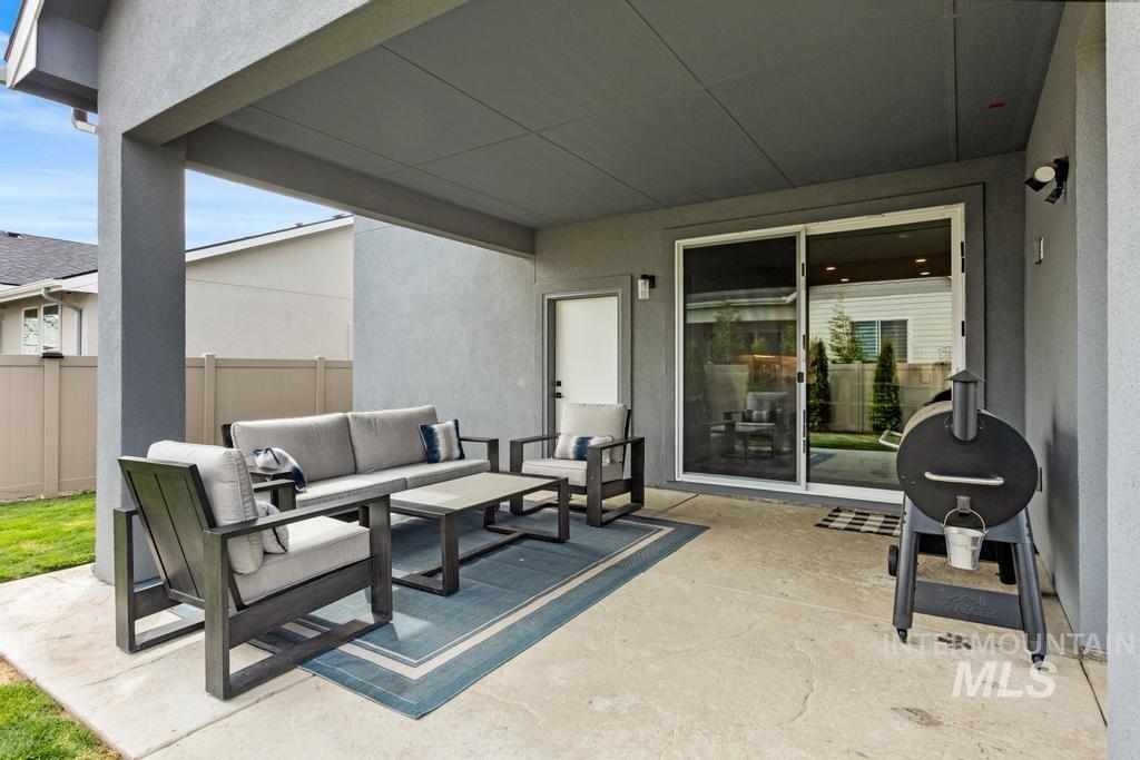 18280 N Tulip Ave Property Photo 42
