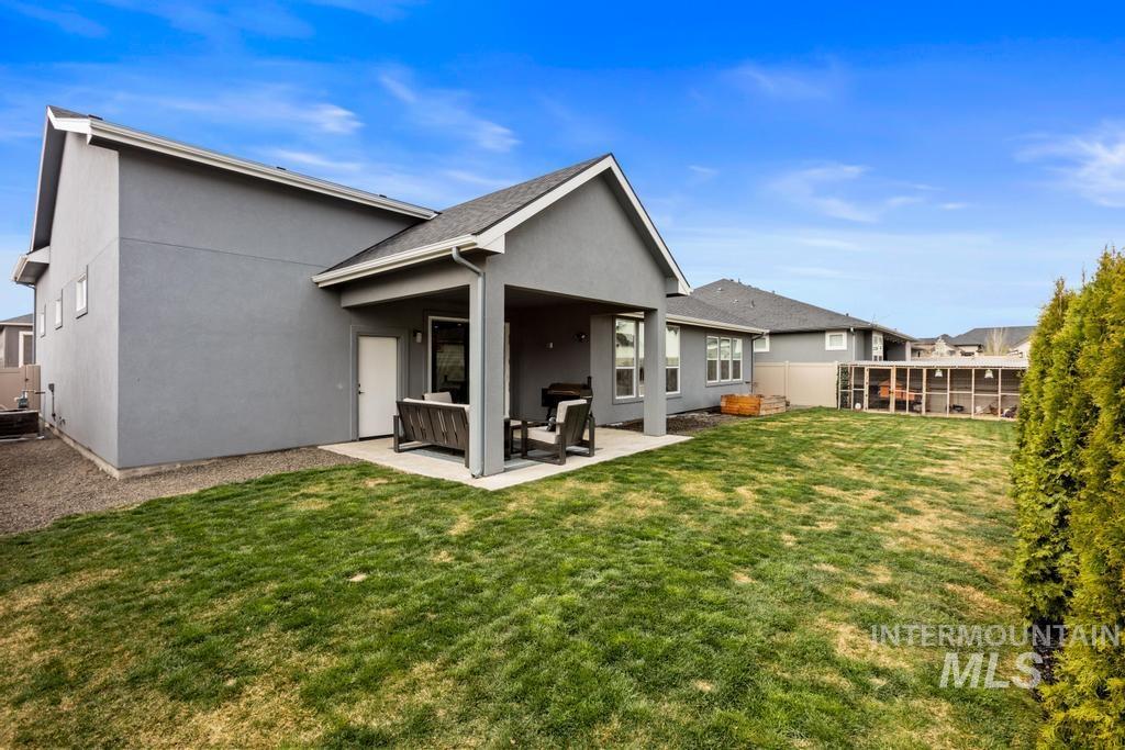 18280 N Tulip Ave Property Photo 43