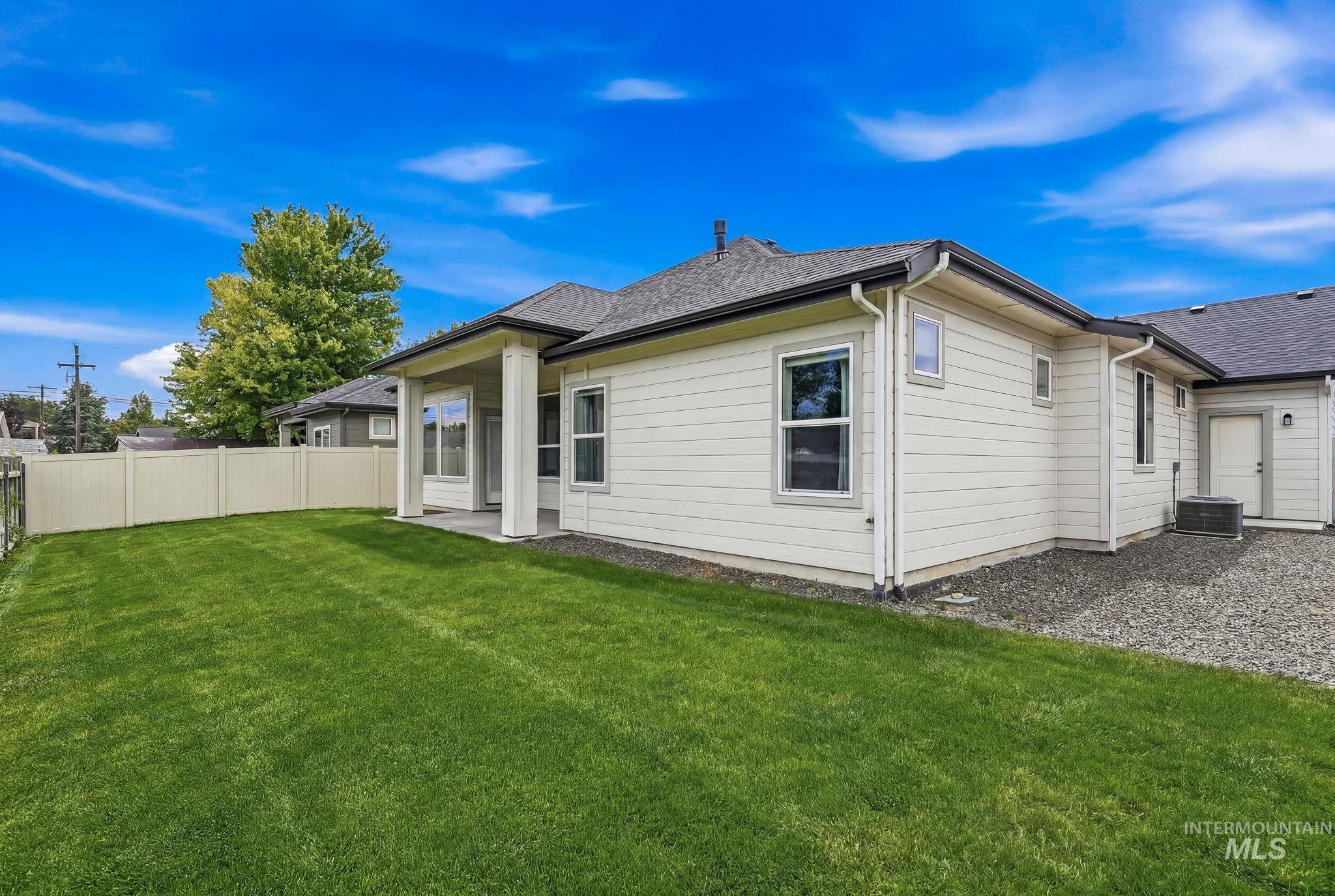 10668 W Goldenrod Ave. Property Photo 49