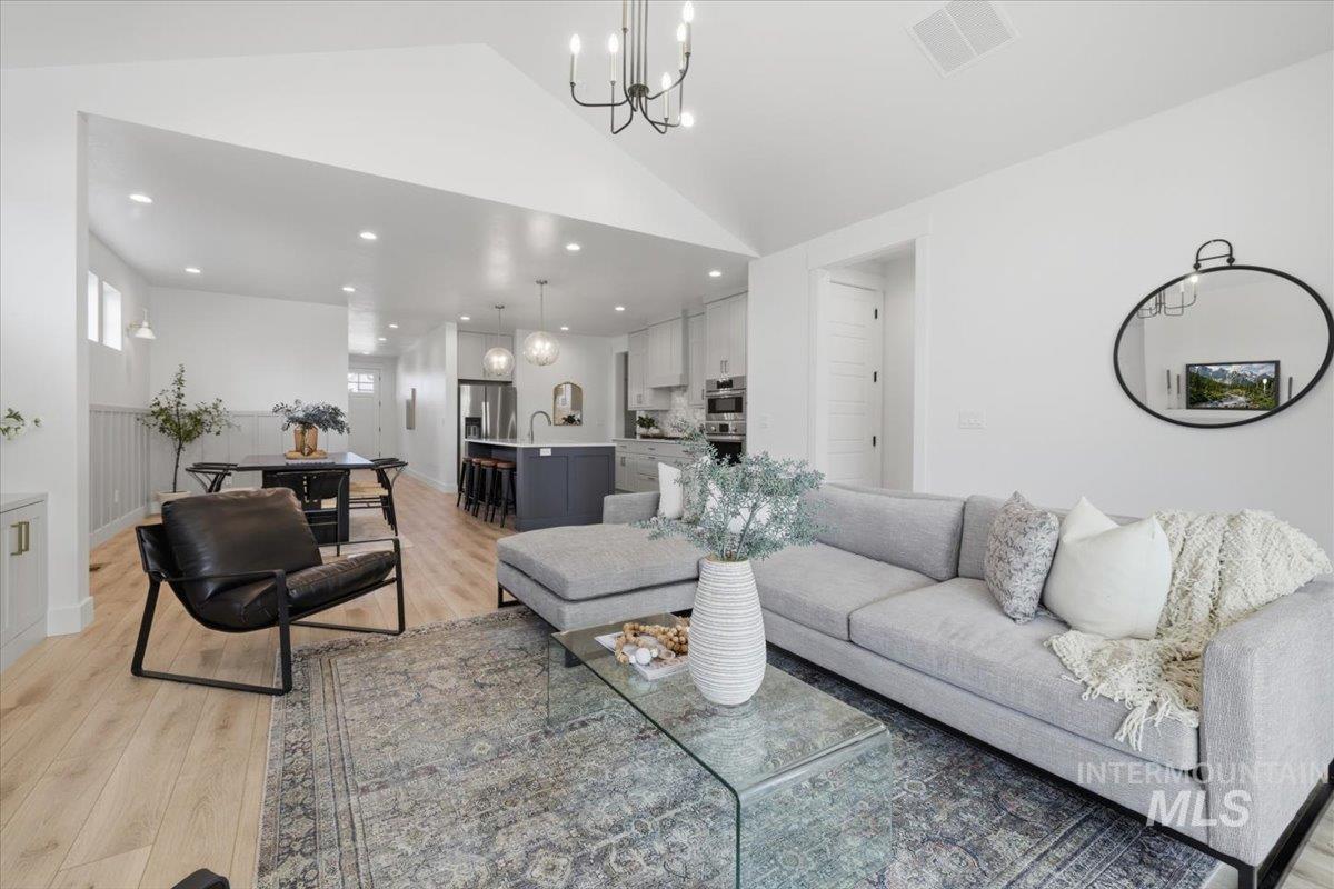 3457 E Berghan Street Property Photo 19