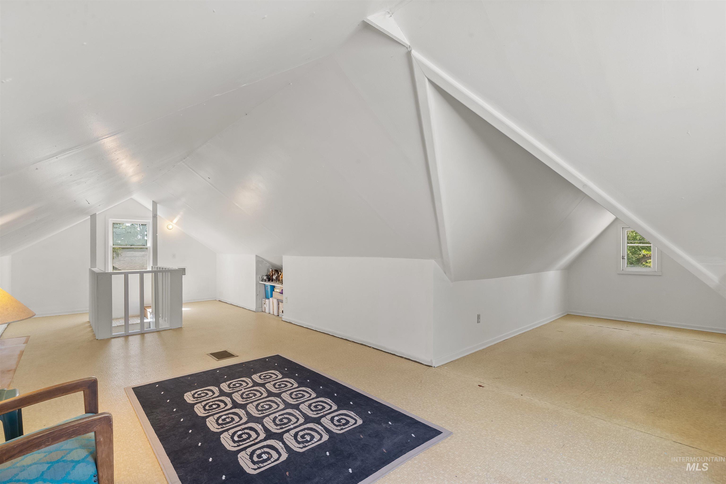924 N Street Property Photo 28