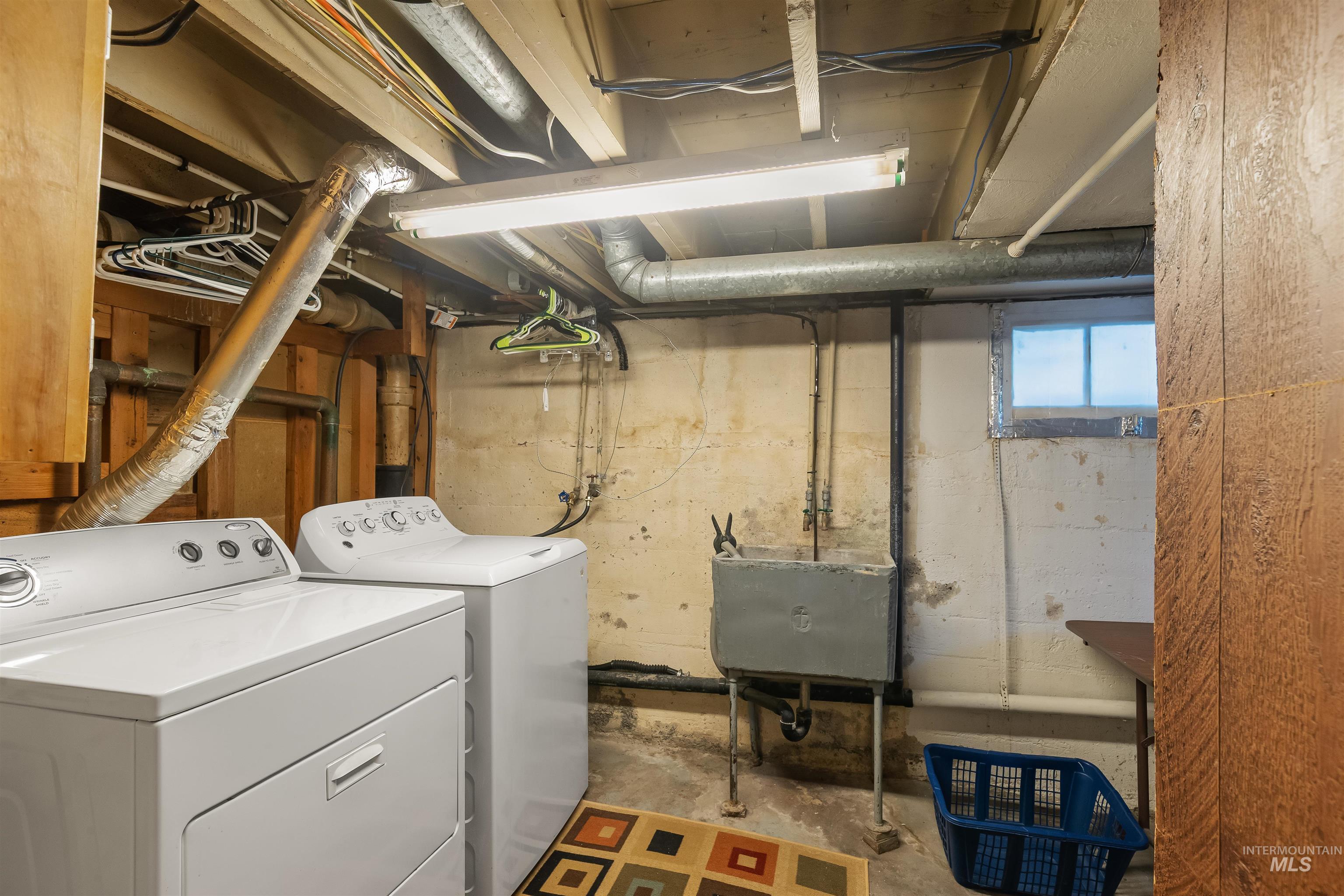 924 N Street Property Photo 32