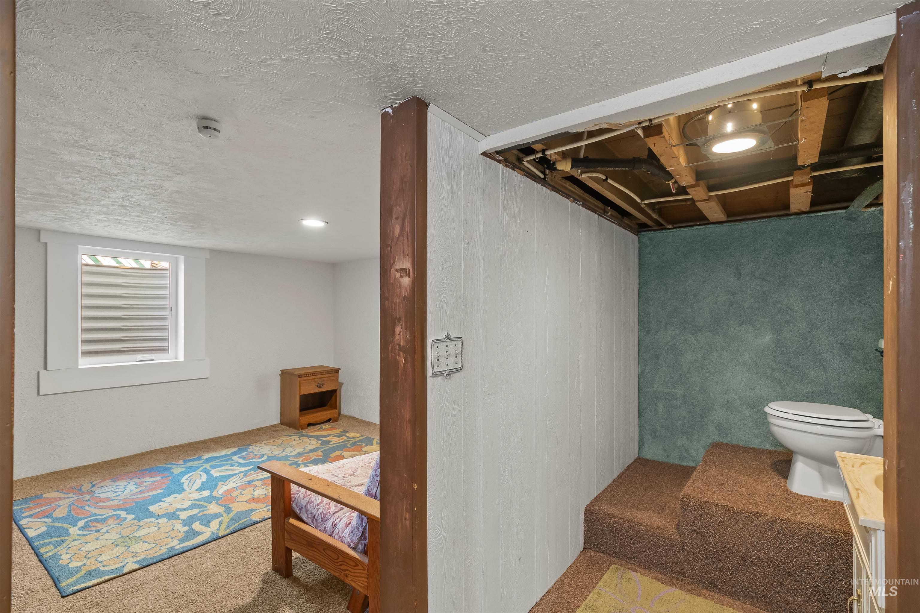 924 N Street Property Photo 33