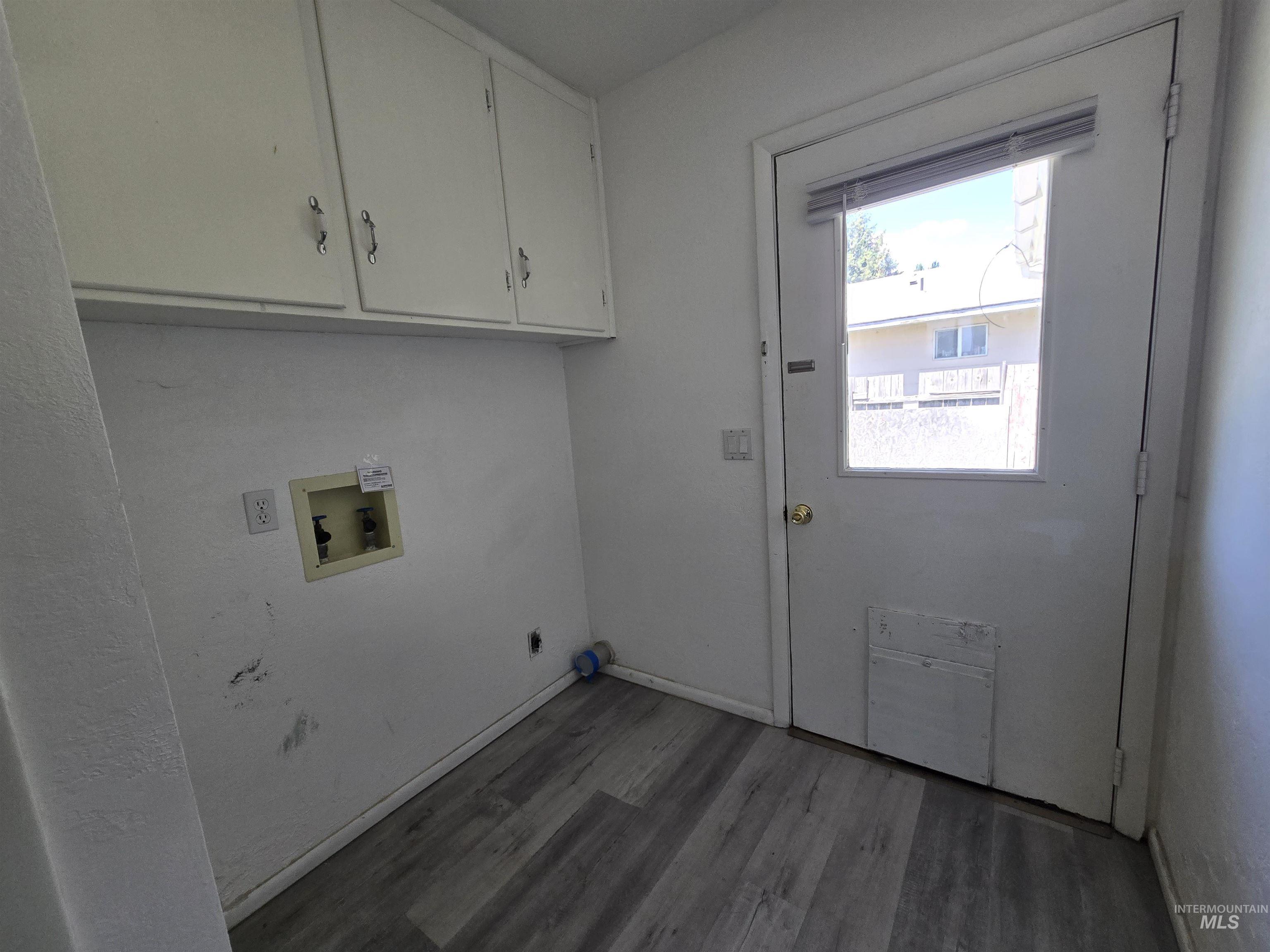 346 N Conant Ave. Property Photo 13