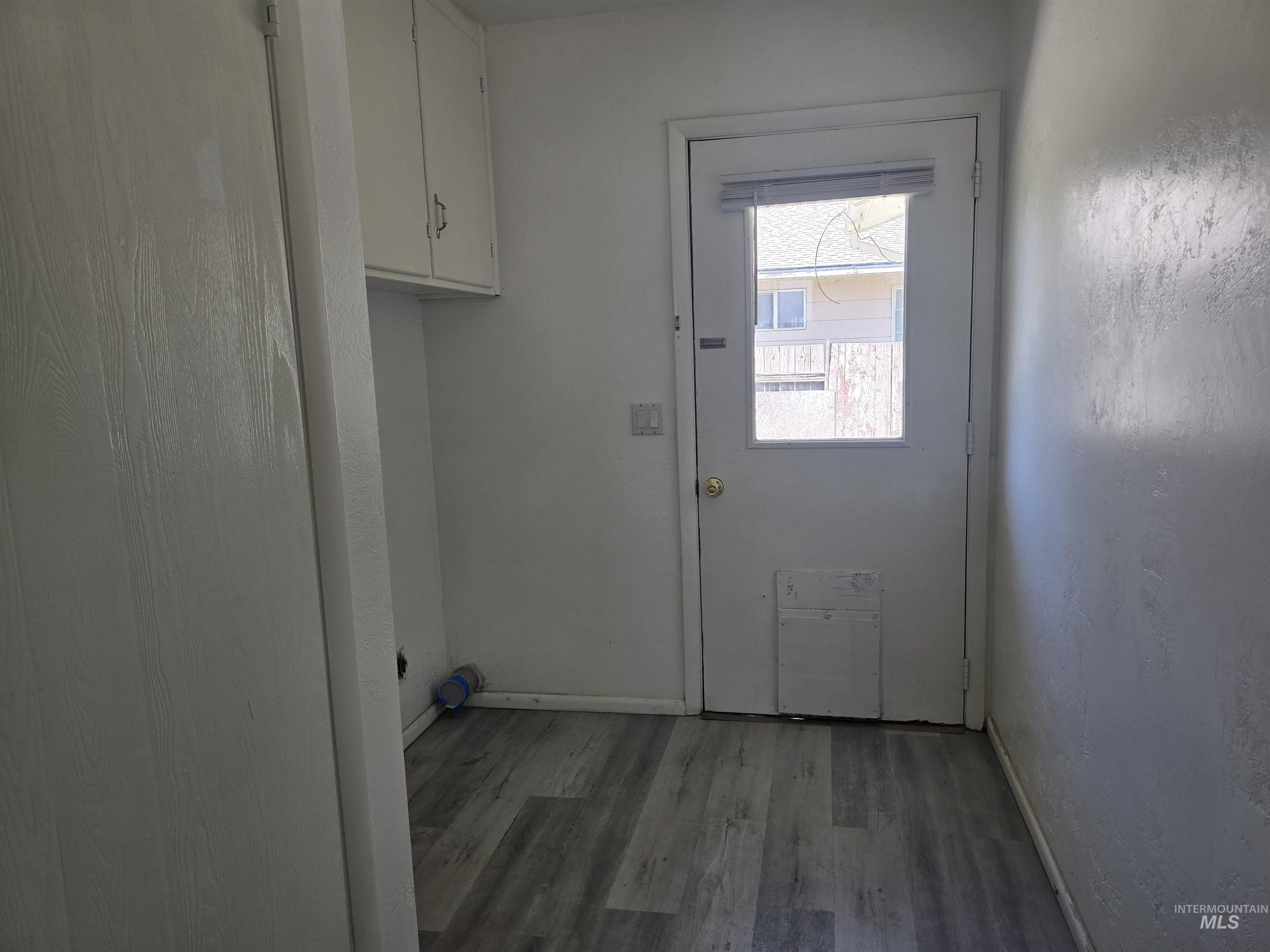 346 N Conant Ave. Property Photo 20
