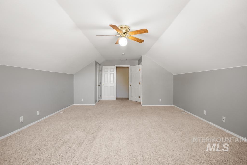 1837 W Merganzer Dr Property Photo 32