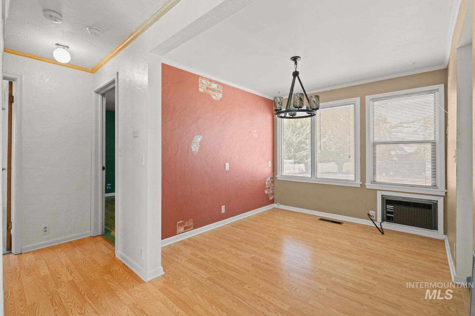 1876 6th Ave Property Photo 7