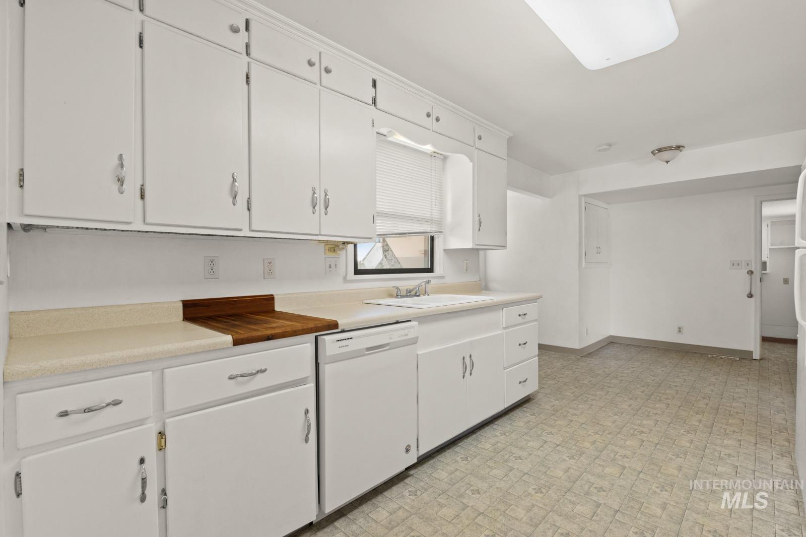 1876 6th Ave Property Photo 11