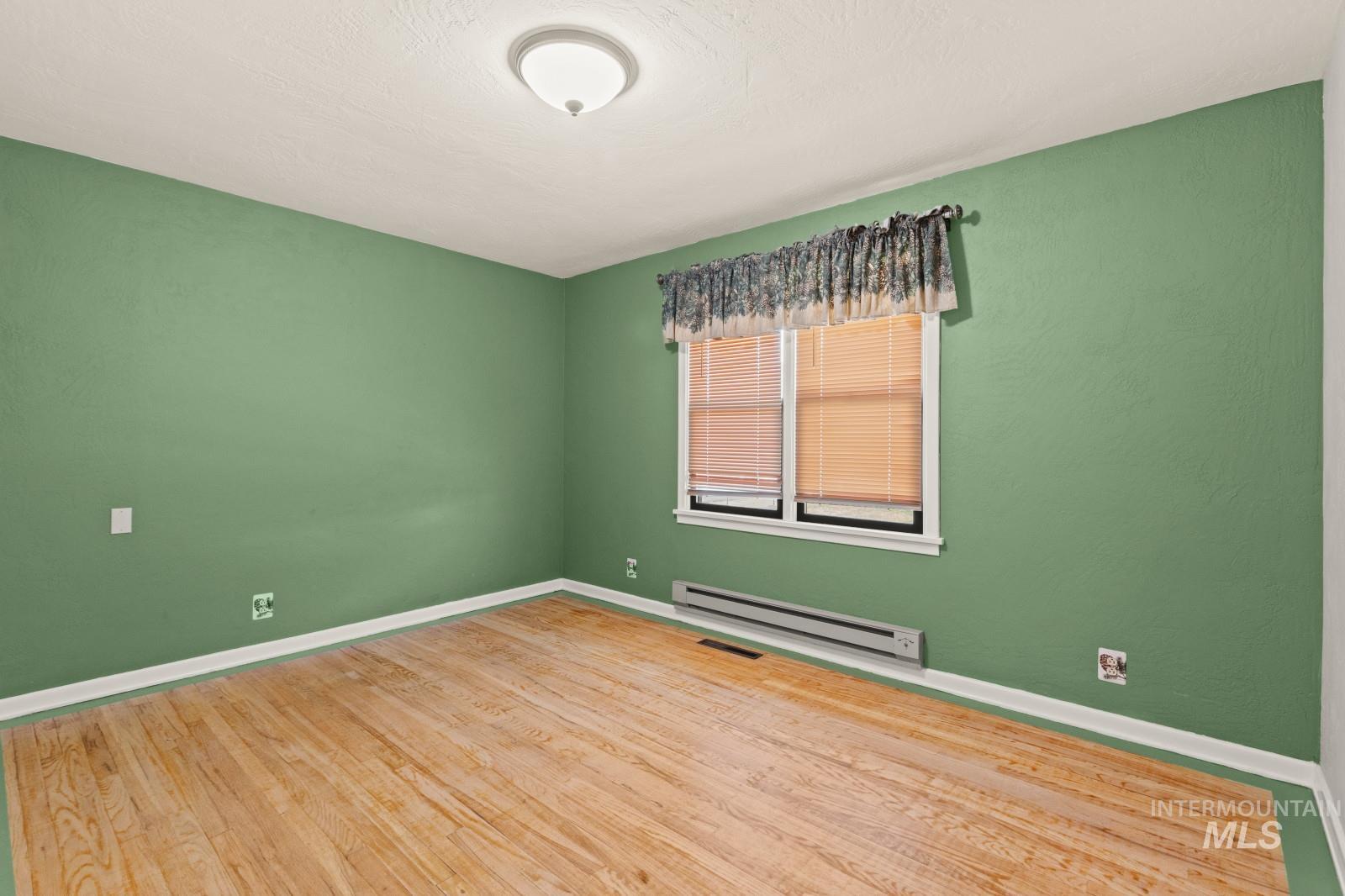 1876 6th Ave Property Photo 15