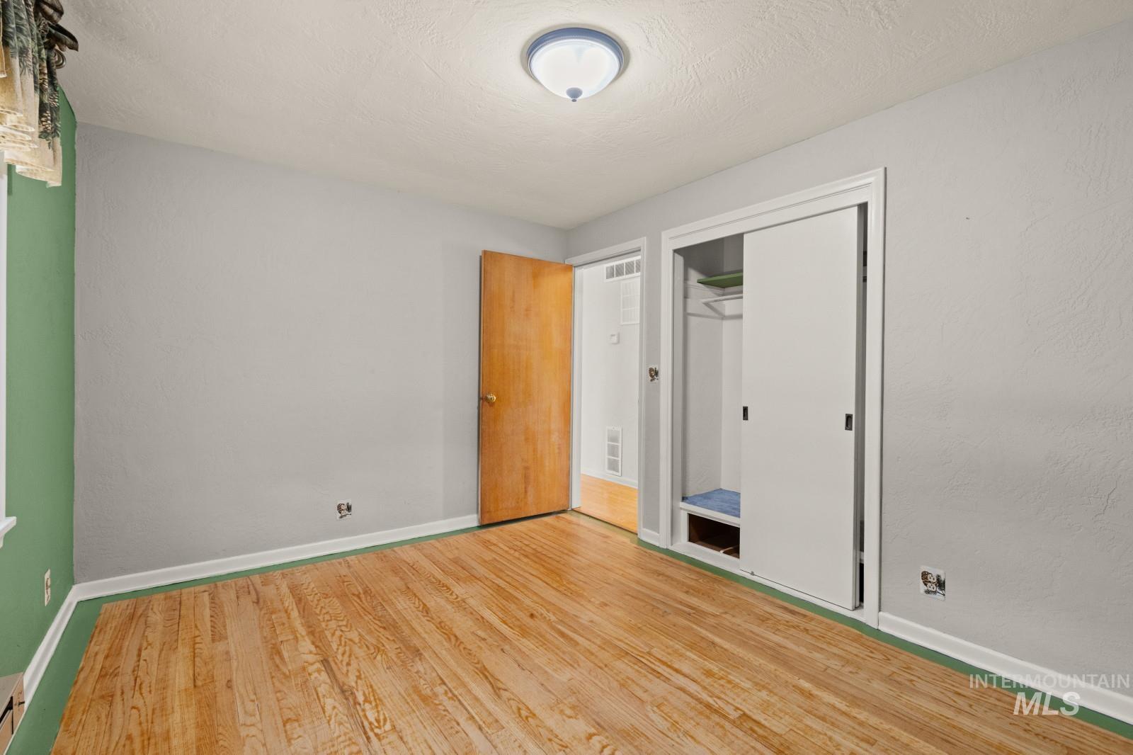 1876 6th Ave Property Photo 16