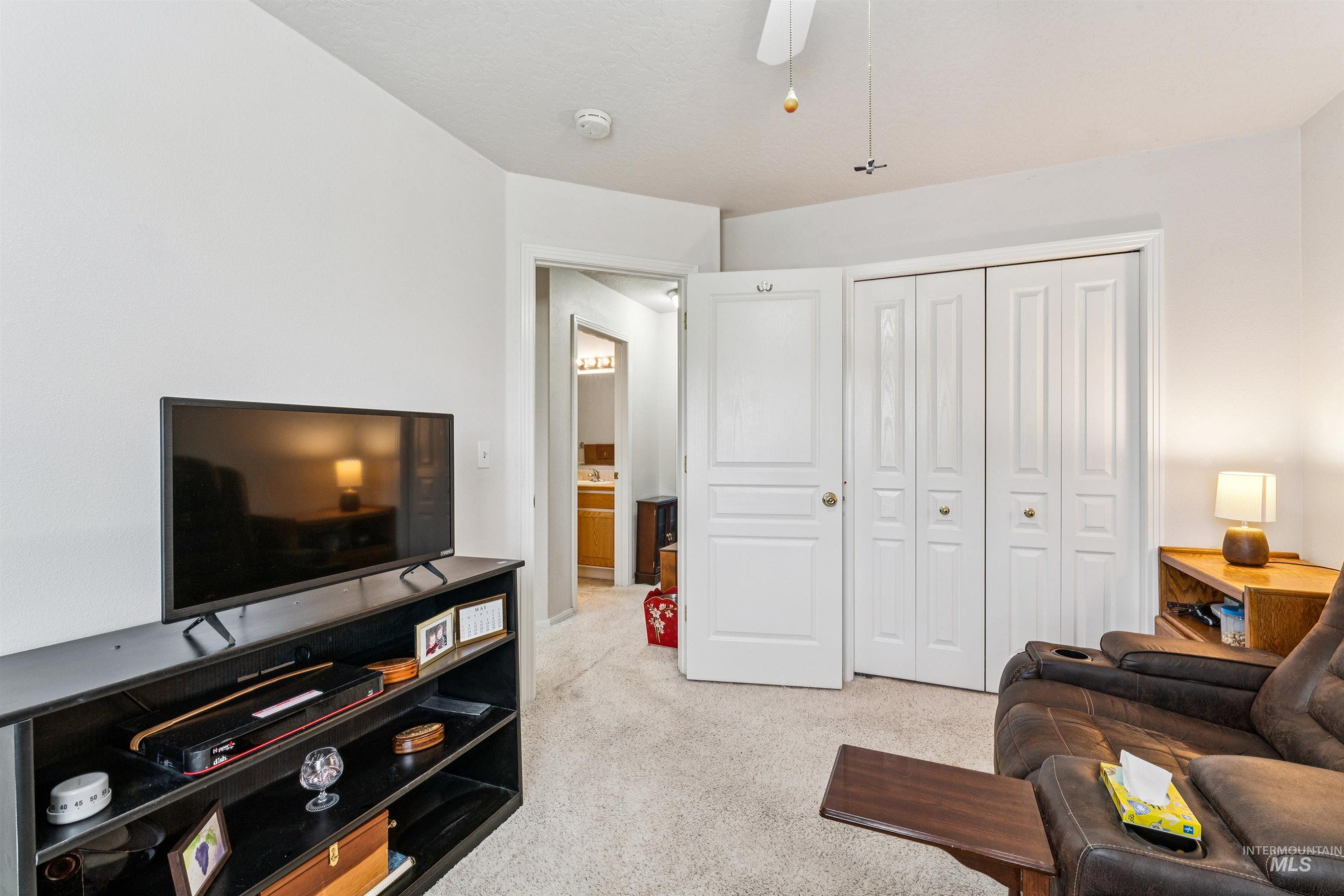 6026 Whispering Hills Dr Property Photo 24