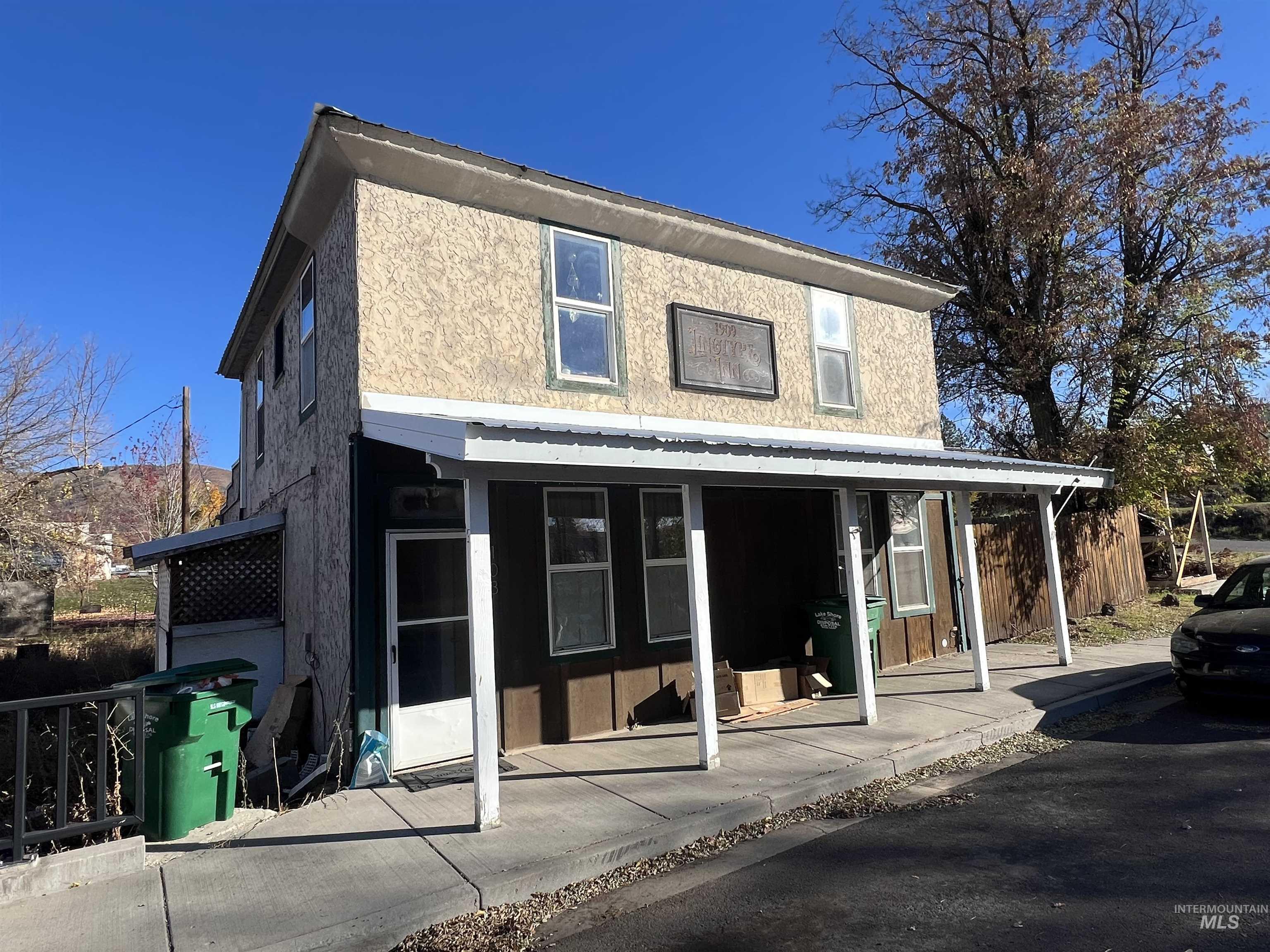 103 South Michigan Property Photo 1