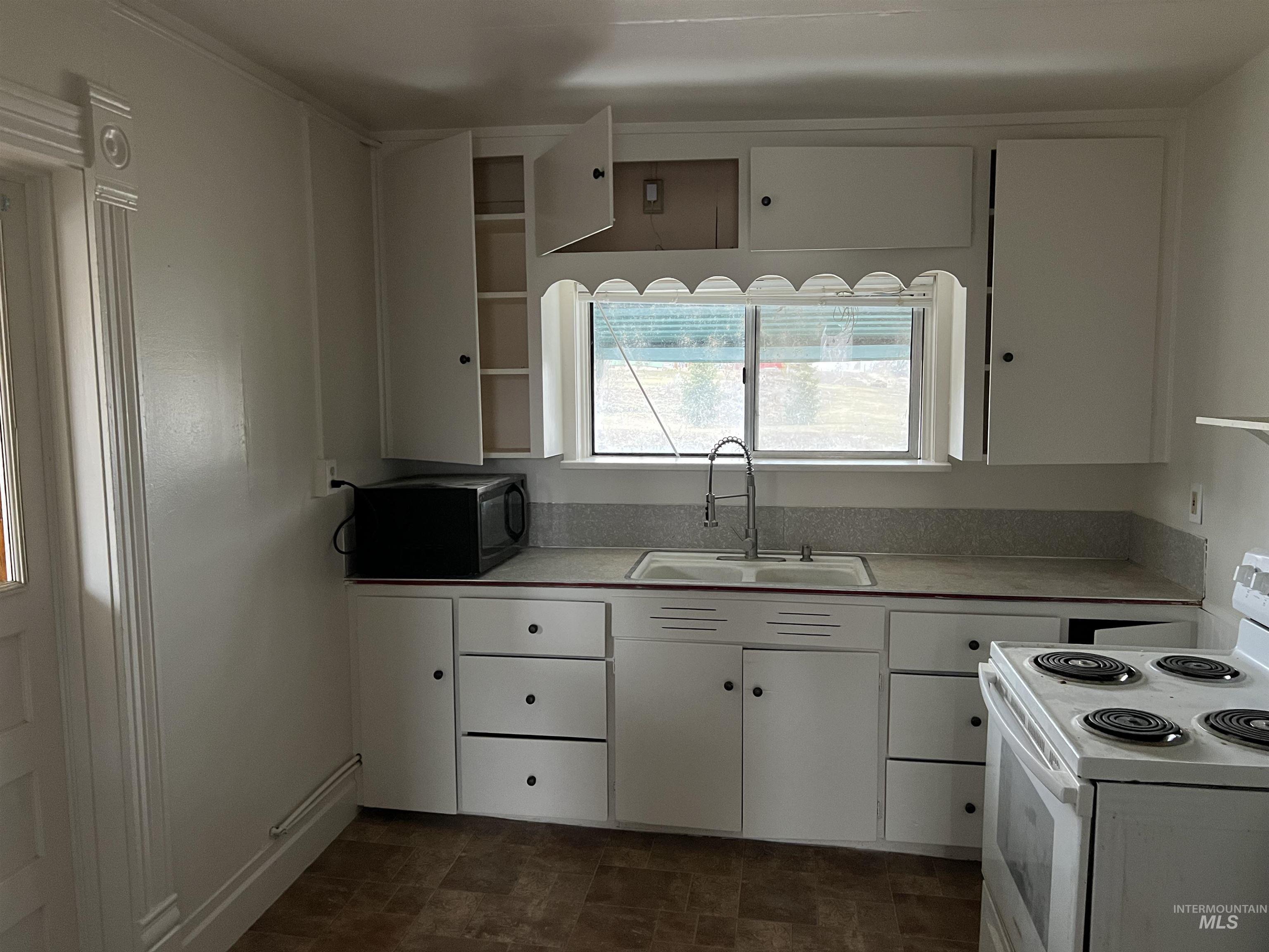 103 South Michigan Property Photo 7