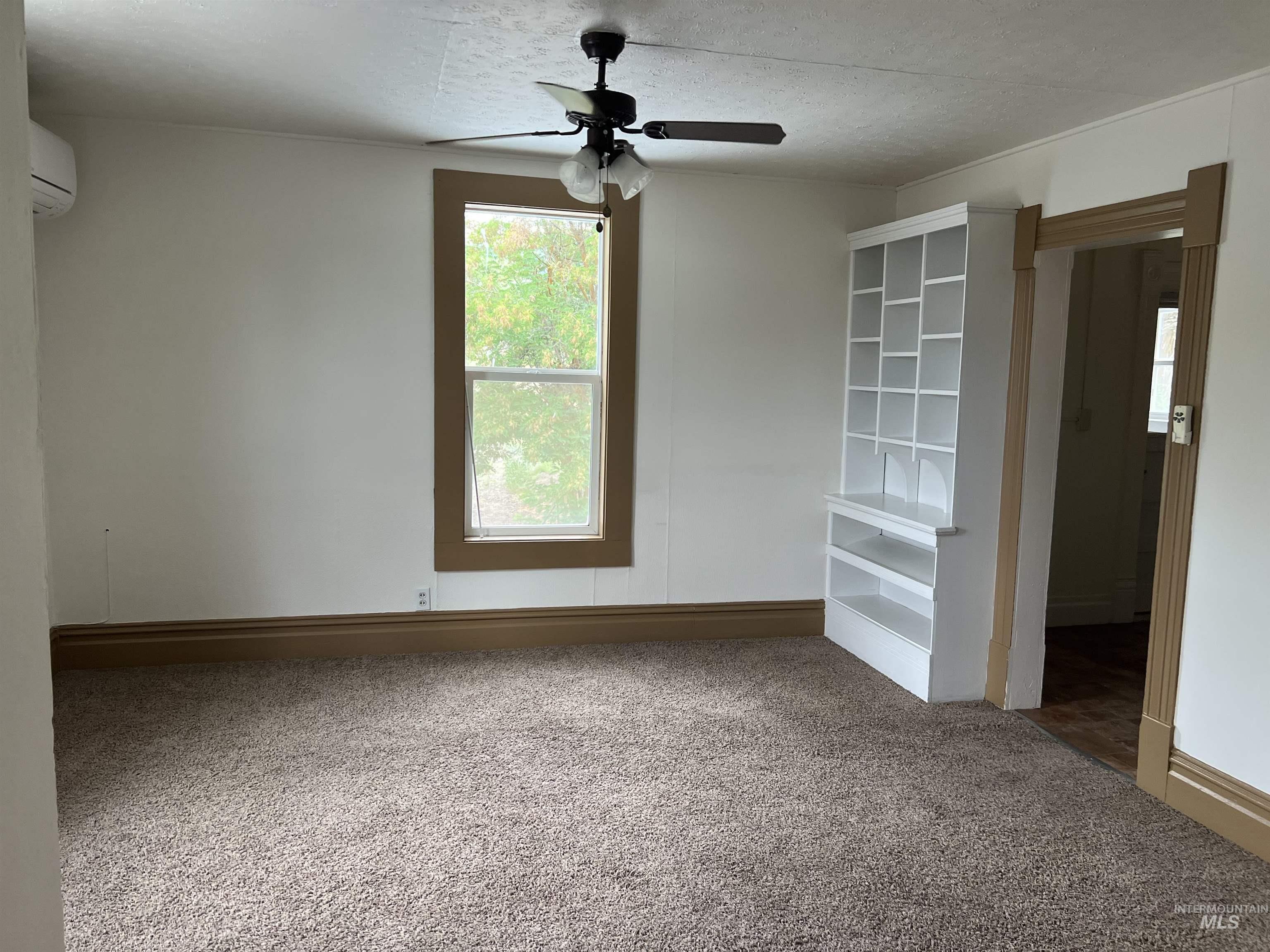 103 South Michigan Property Photo 25