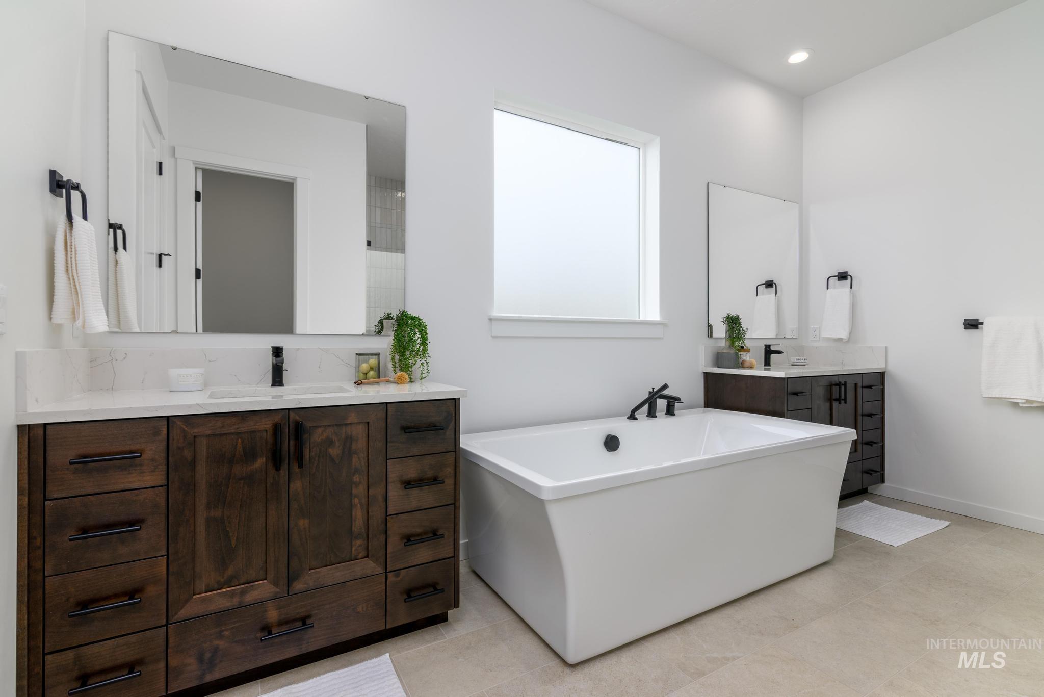 3773 N Kelseyville Way Property Photo 8