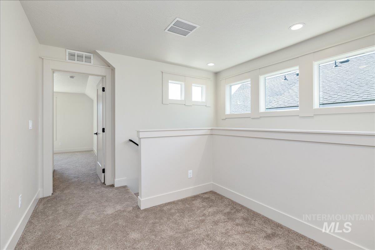 1185 N Meadowglen Ave Property Photo 35