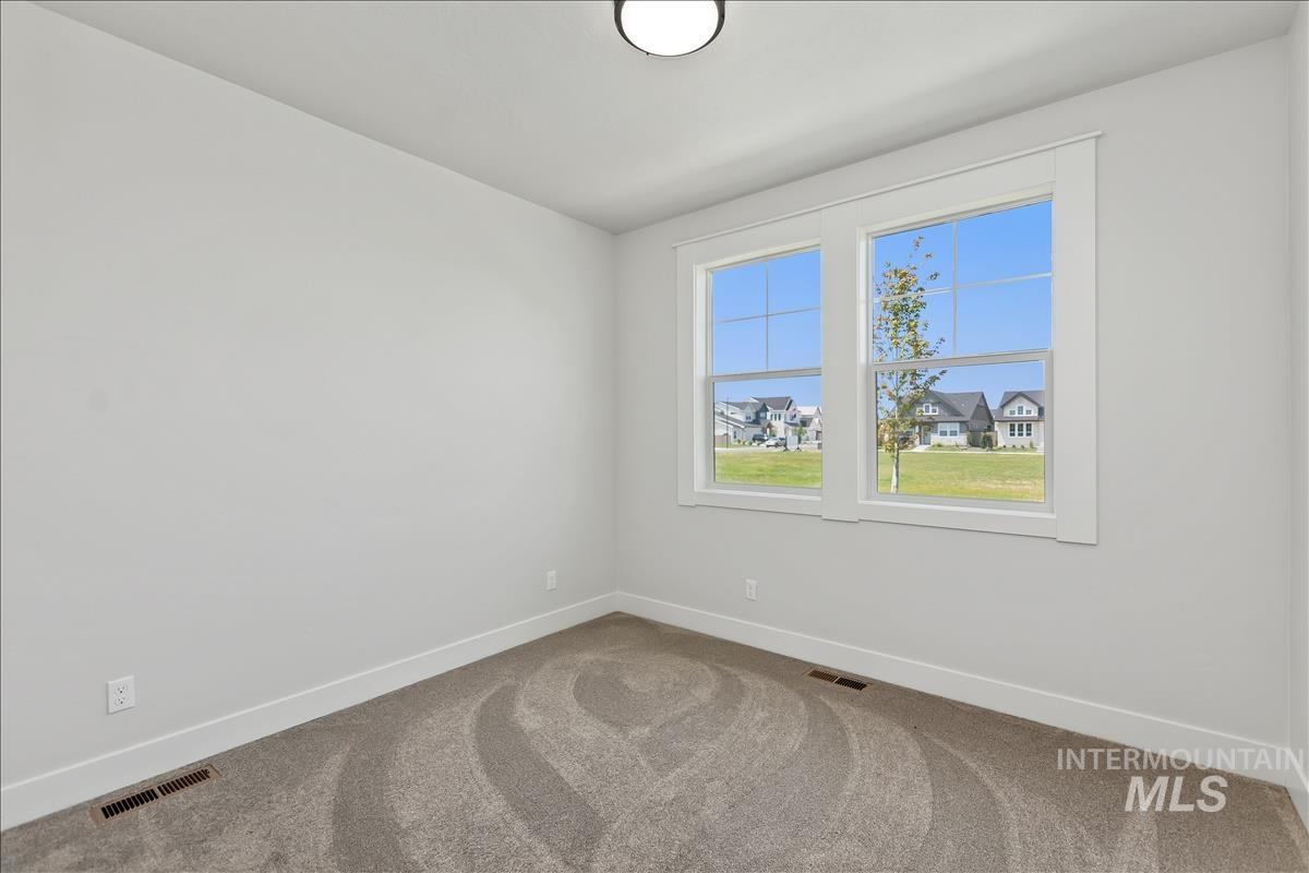 1220 N Meadowglen Ave Property Photo 23