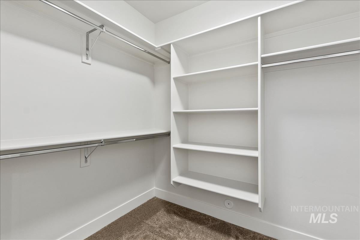 1220 N Meadowglen Ave Property Photo 29