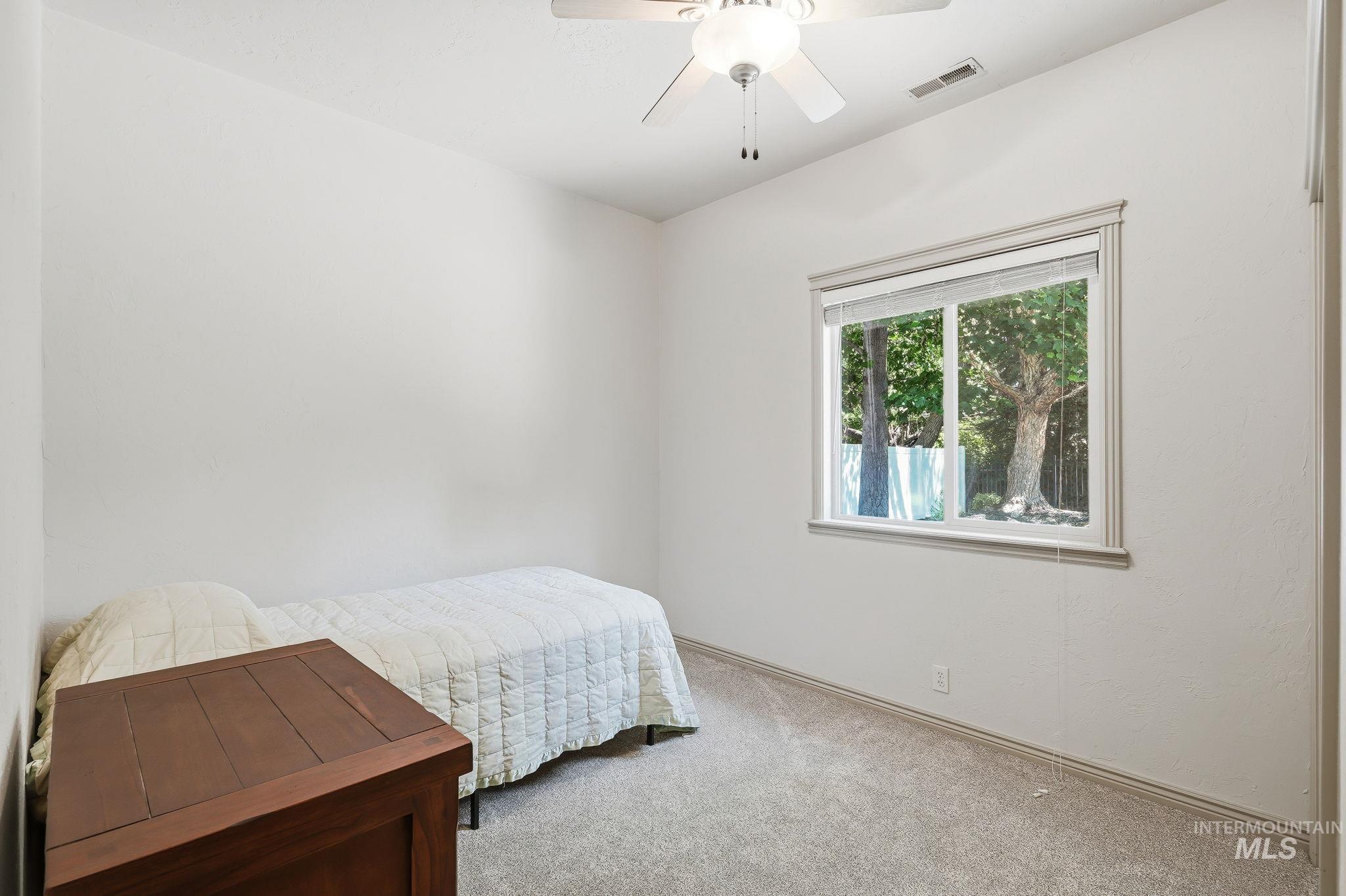 2750 S Bear Claw Way Property Photo 19