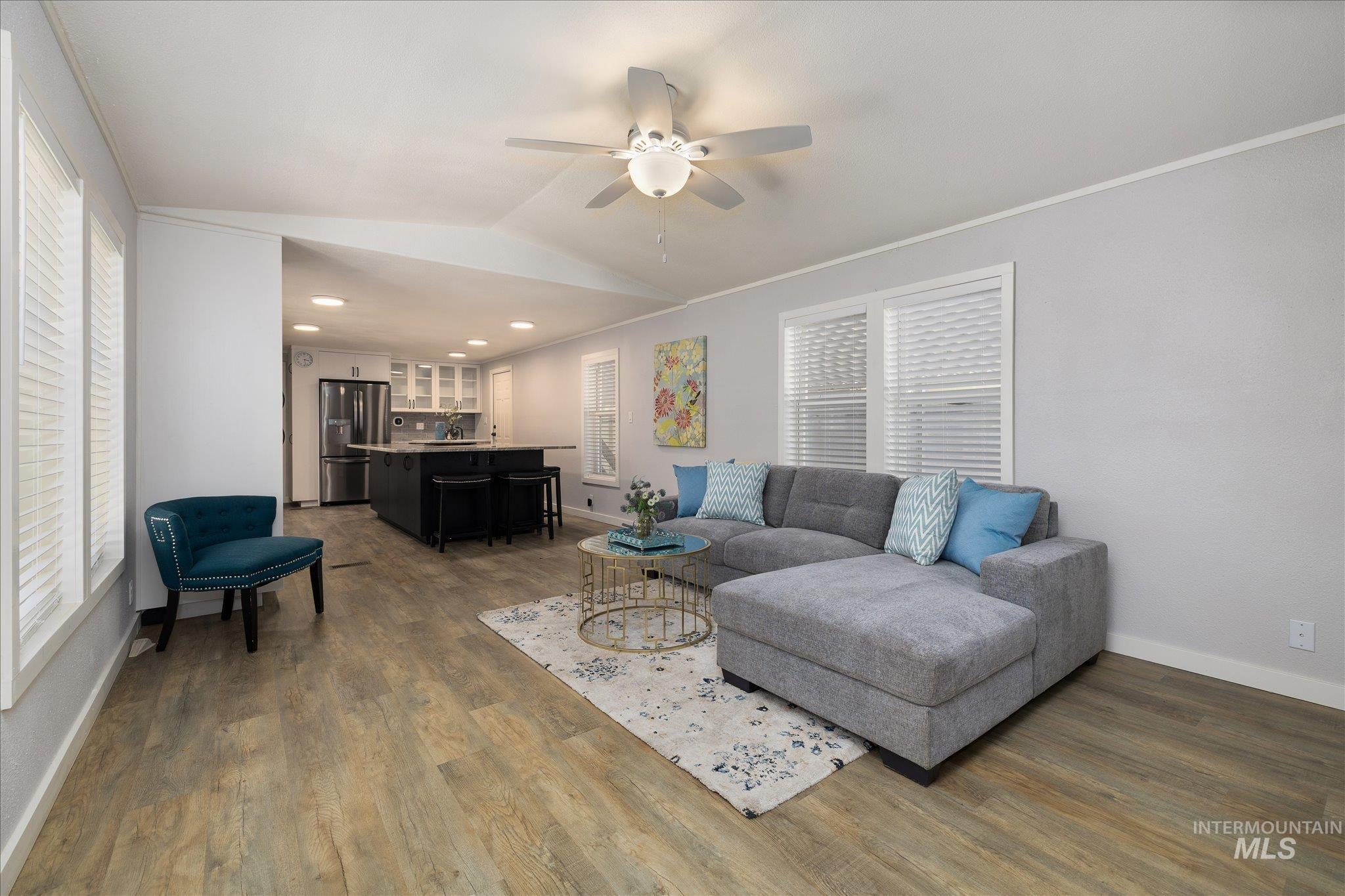 5531 N Sudley Ln Property Photo 10