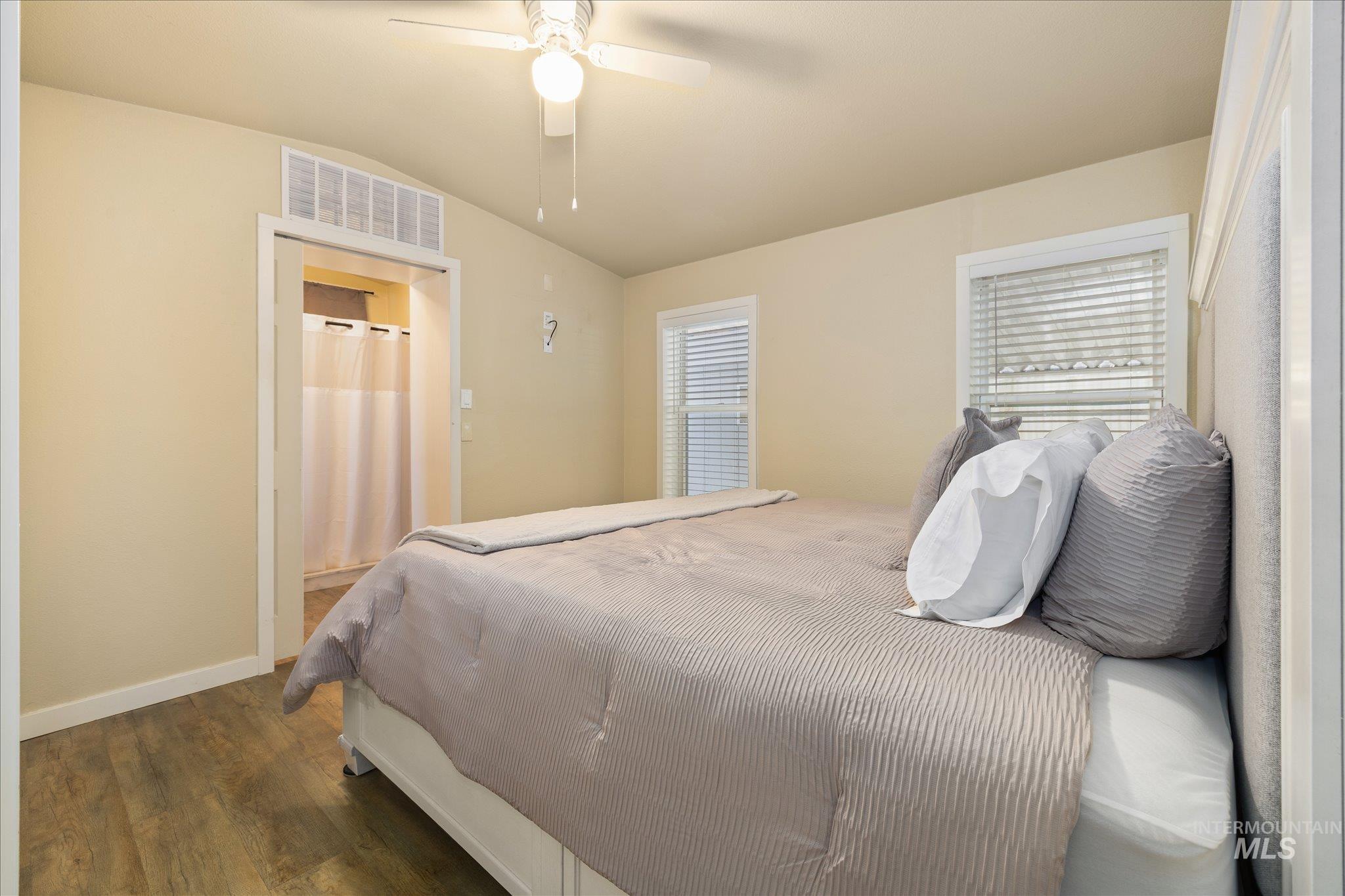 5531 N Sudley Ln Property Photo 22