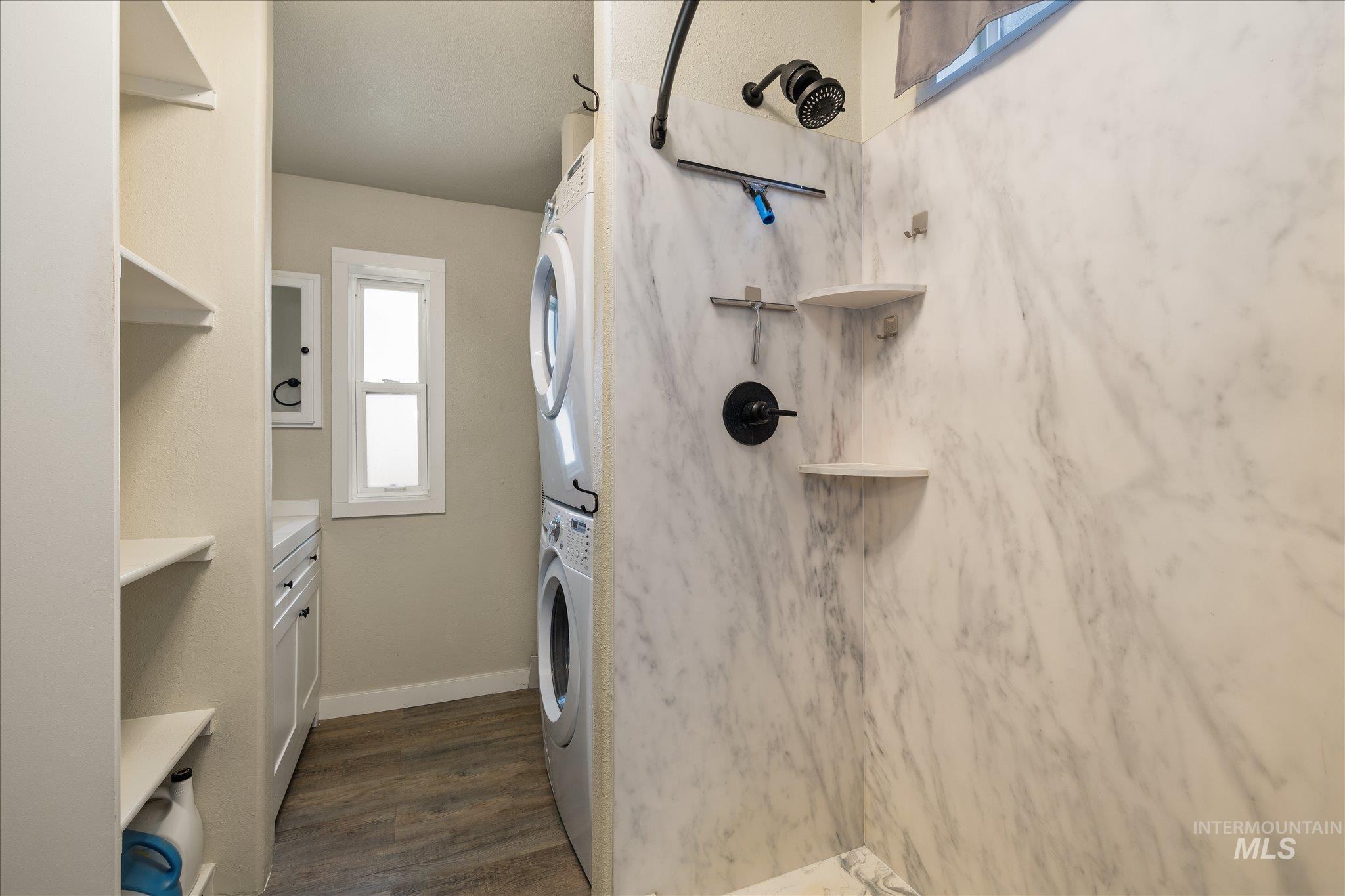 5531 N Sudley Ln Property Photo 24