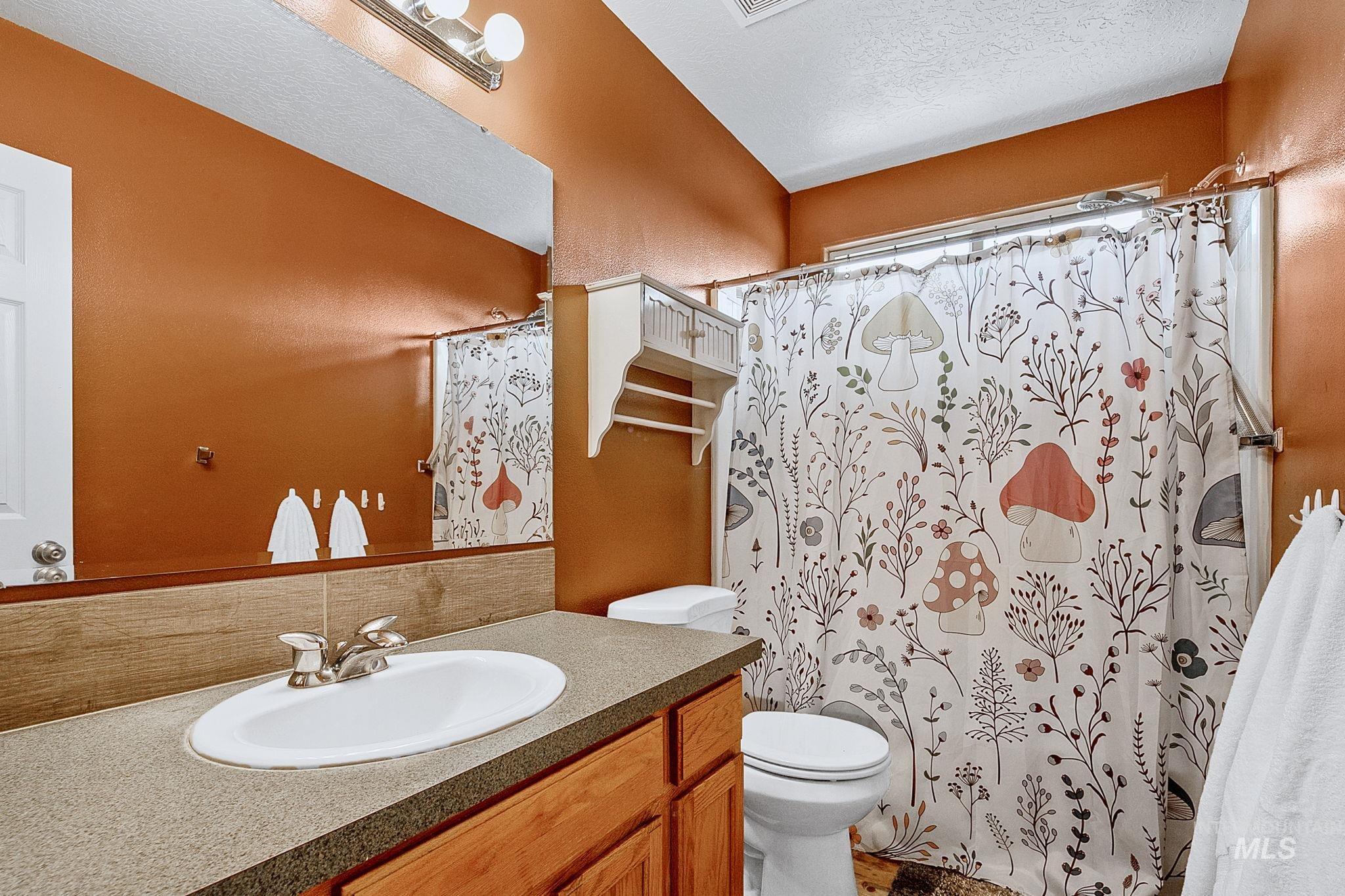 2158 W Swallowtail Pl Property Photo 27