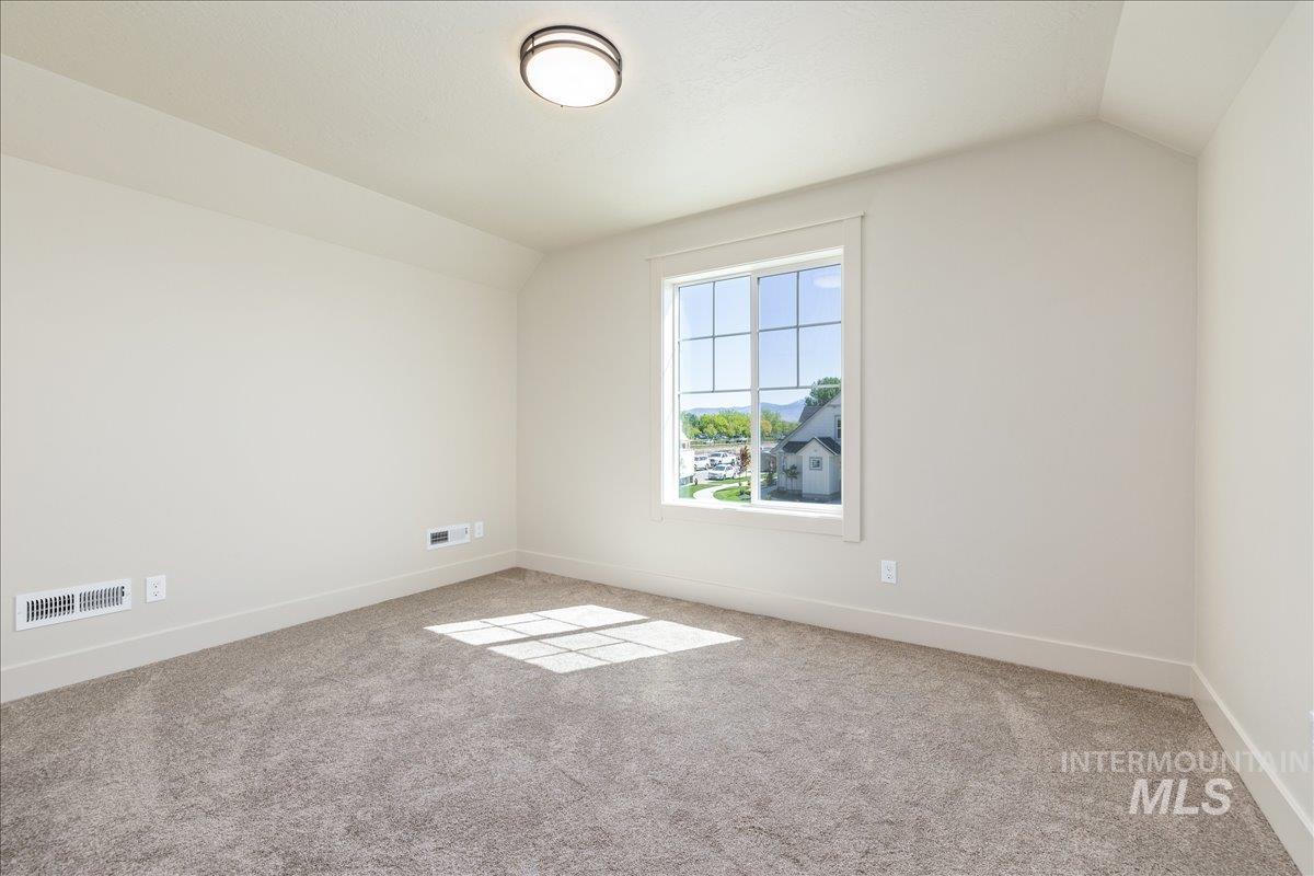 1193 N Meadowglen Ave Property Photo 23