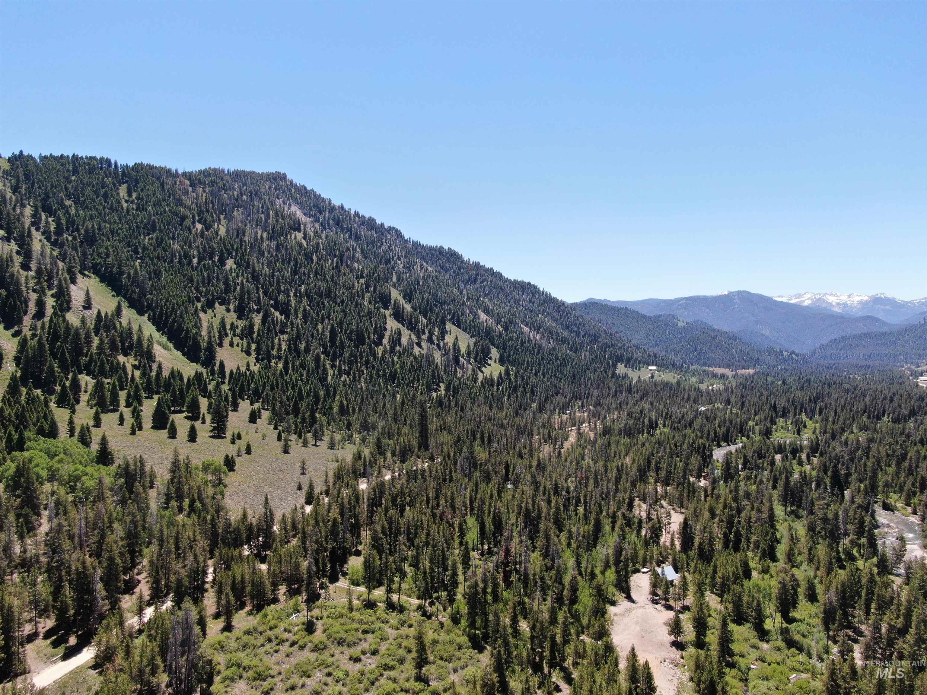 2049 Fleck Summit Rd Property Photo 21
