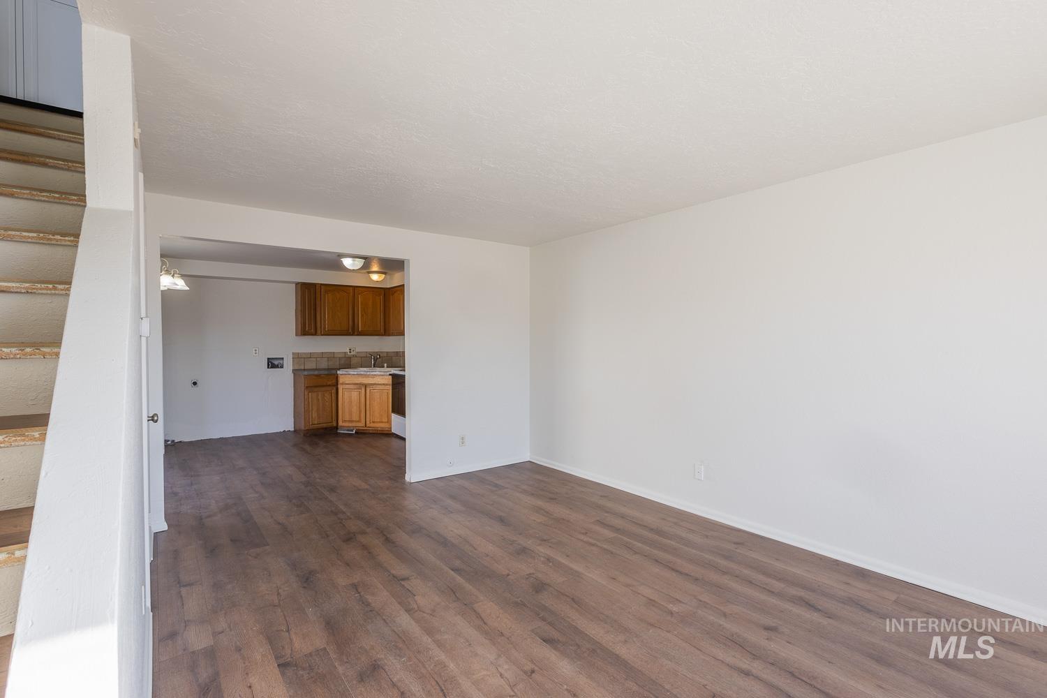 700 W Idaho Ave. Property Photo 3